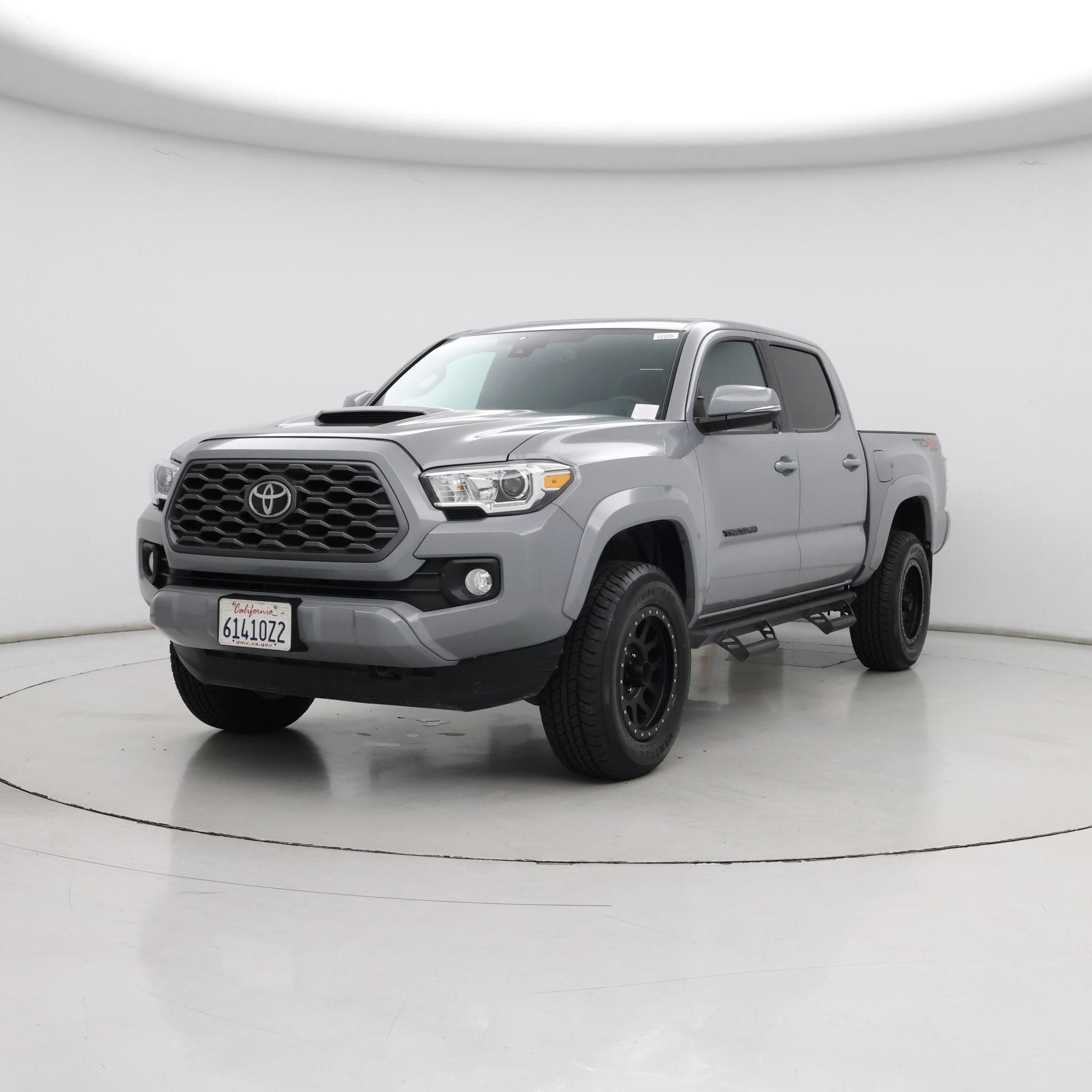 Thumbnail: 2020 Toyota Tacoma - 4