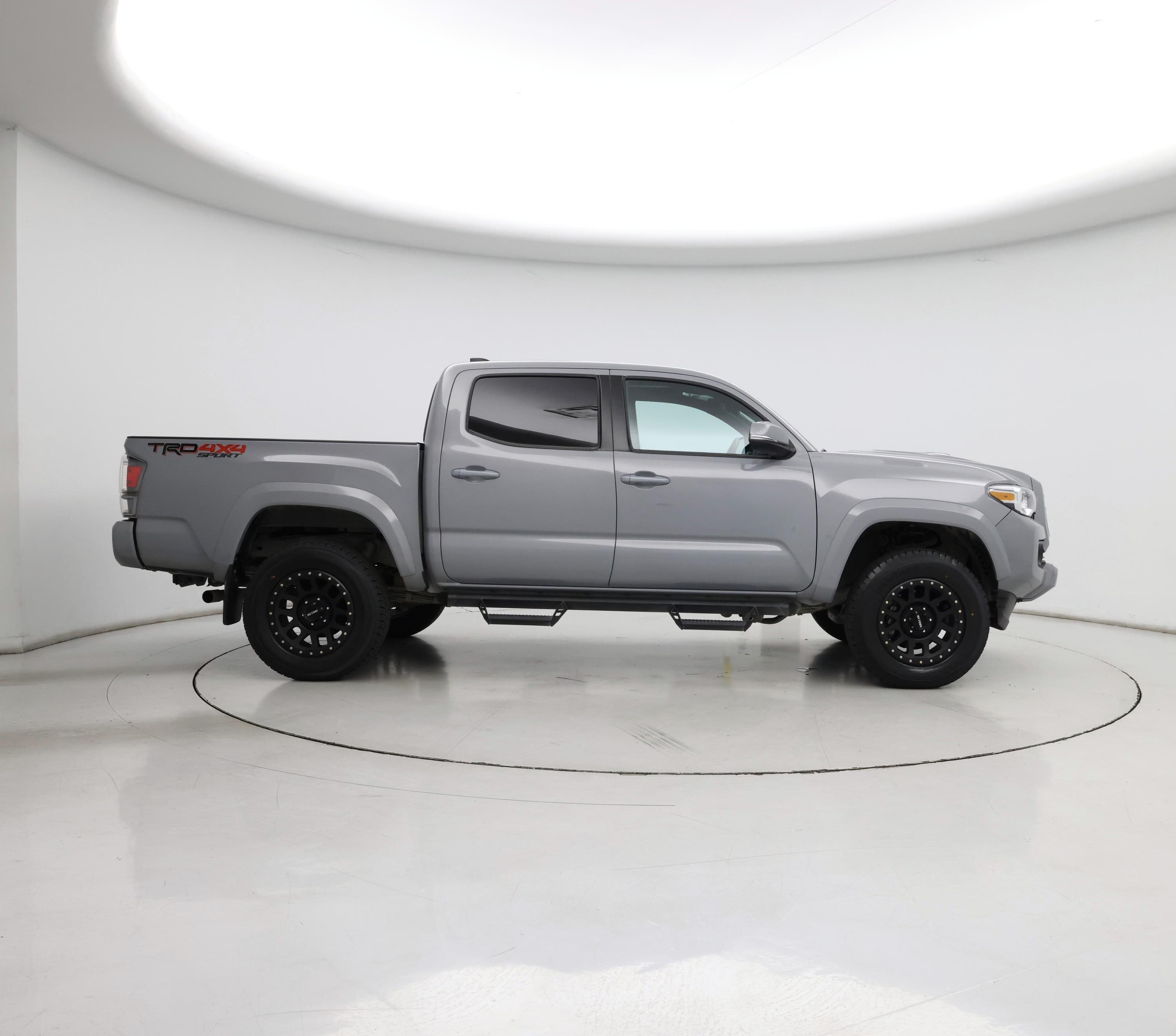 Thumbnail: 2020 Toyota Tacoma - 7