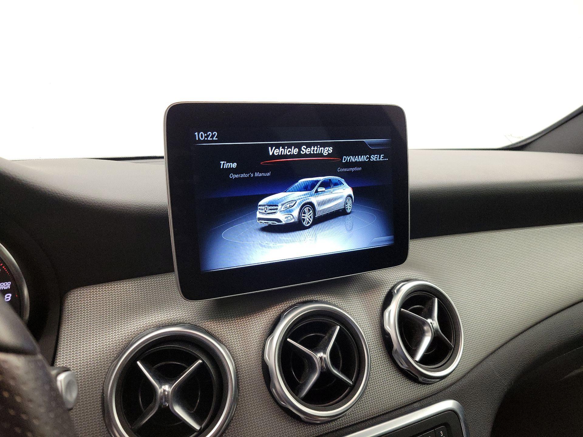 Thumbnail: 2018 Mercedes-Benz GLA - 15