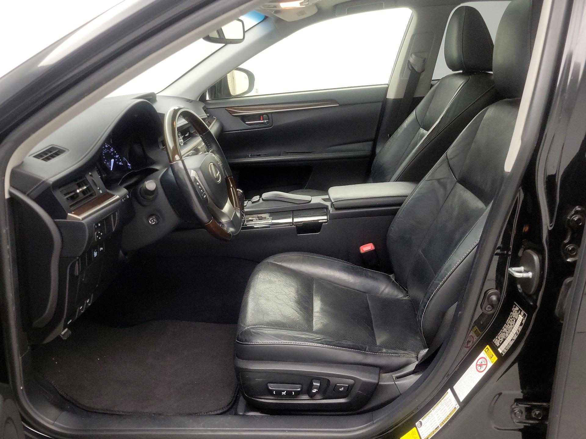 Thumbnail: 2014 Lexus ES - 11