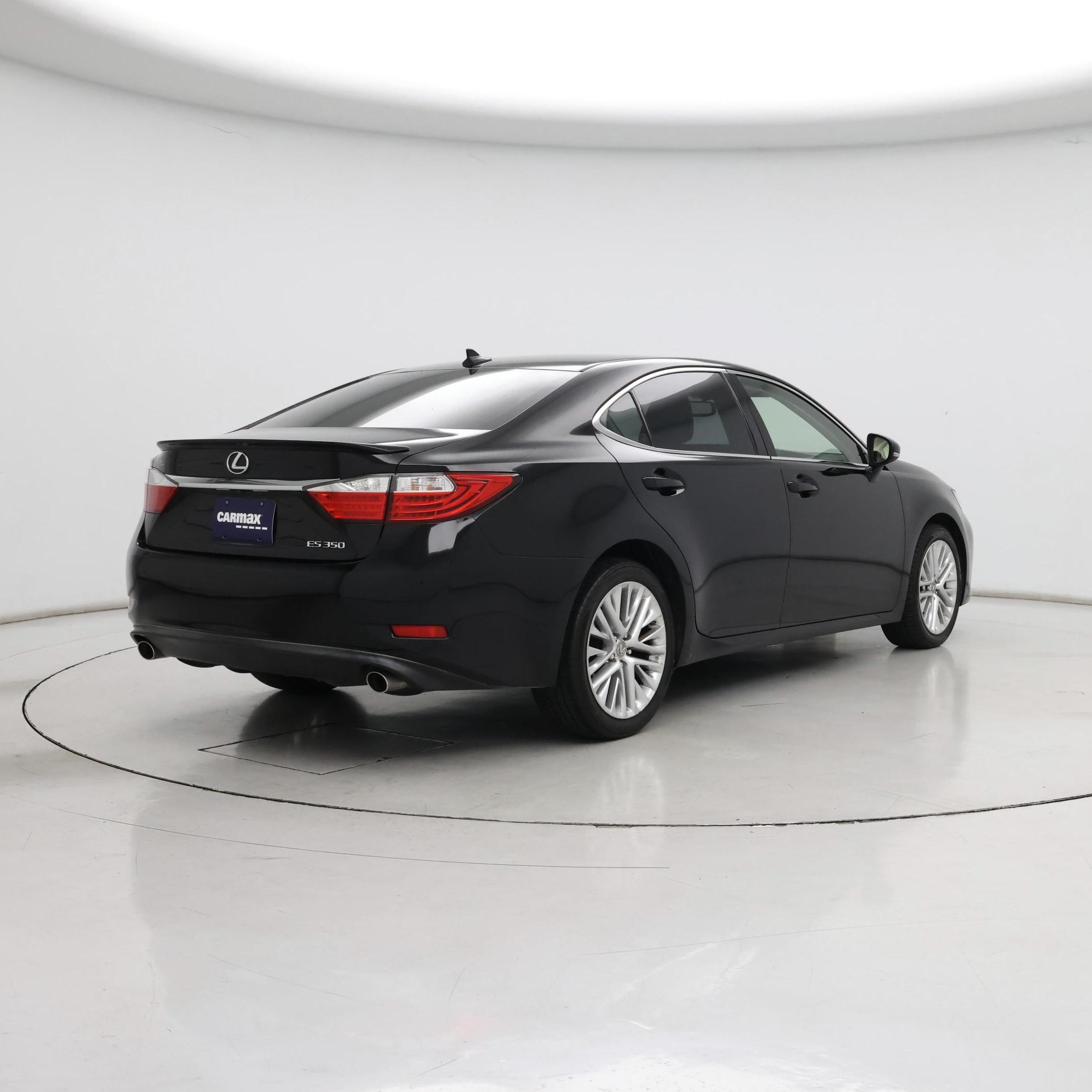 Thumbnail: 2014 Lexus ES - 8