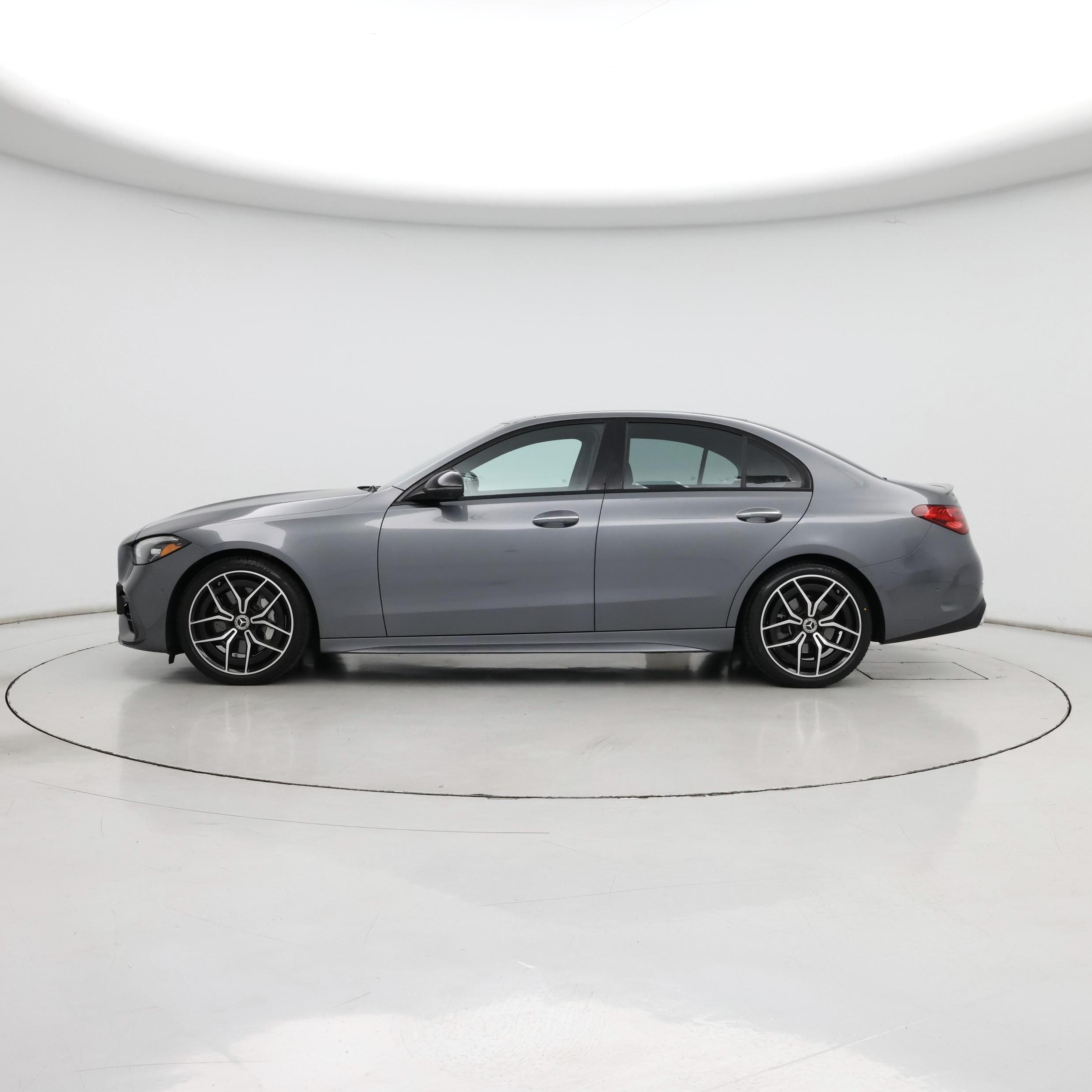 Thumbnail: 2023 Mercedes-Benz C-Class - 3