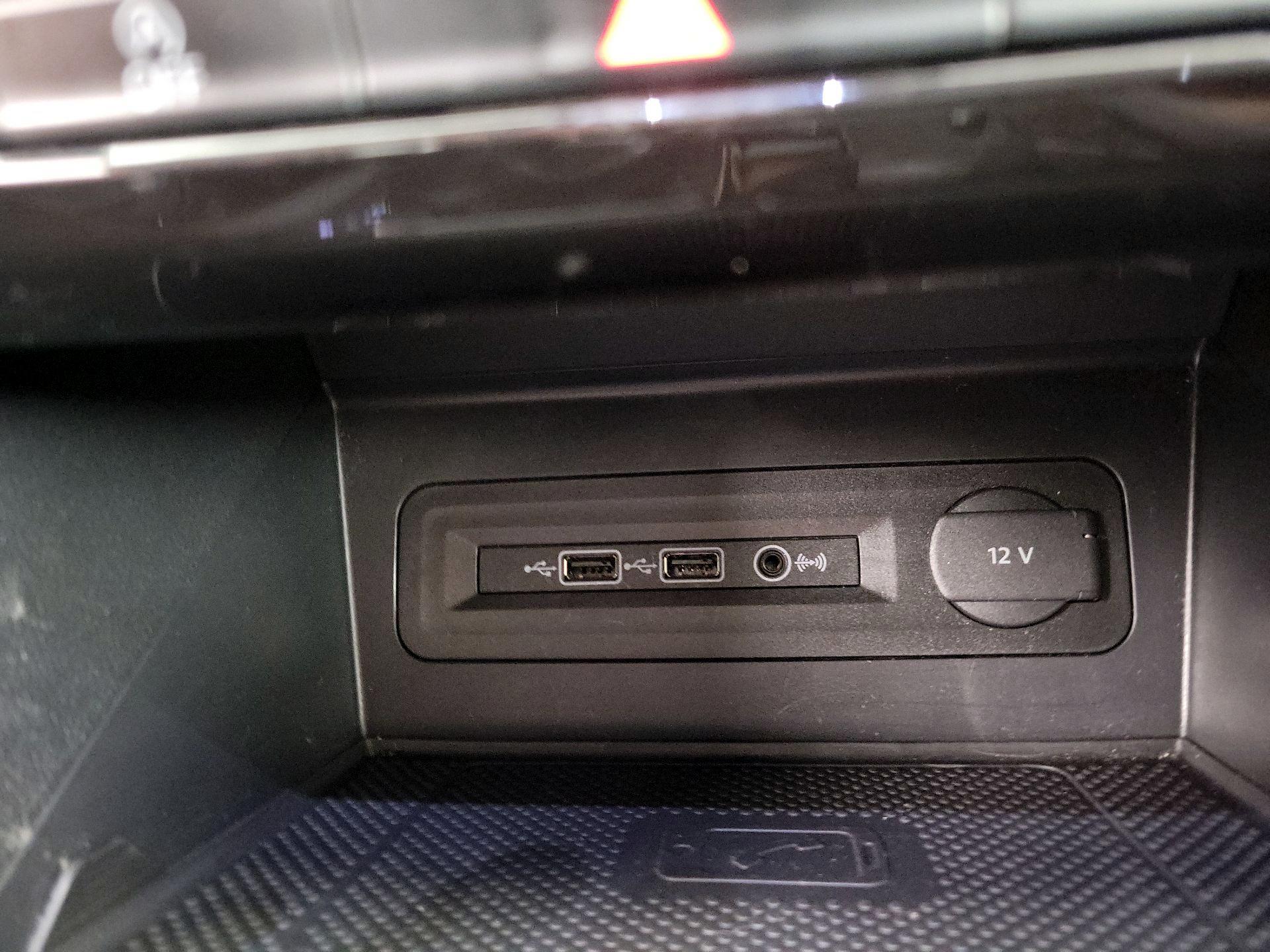 Thumbnail: 2021 Volkswagen Atlas - 19