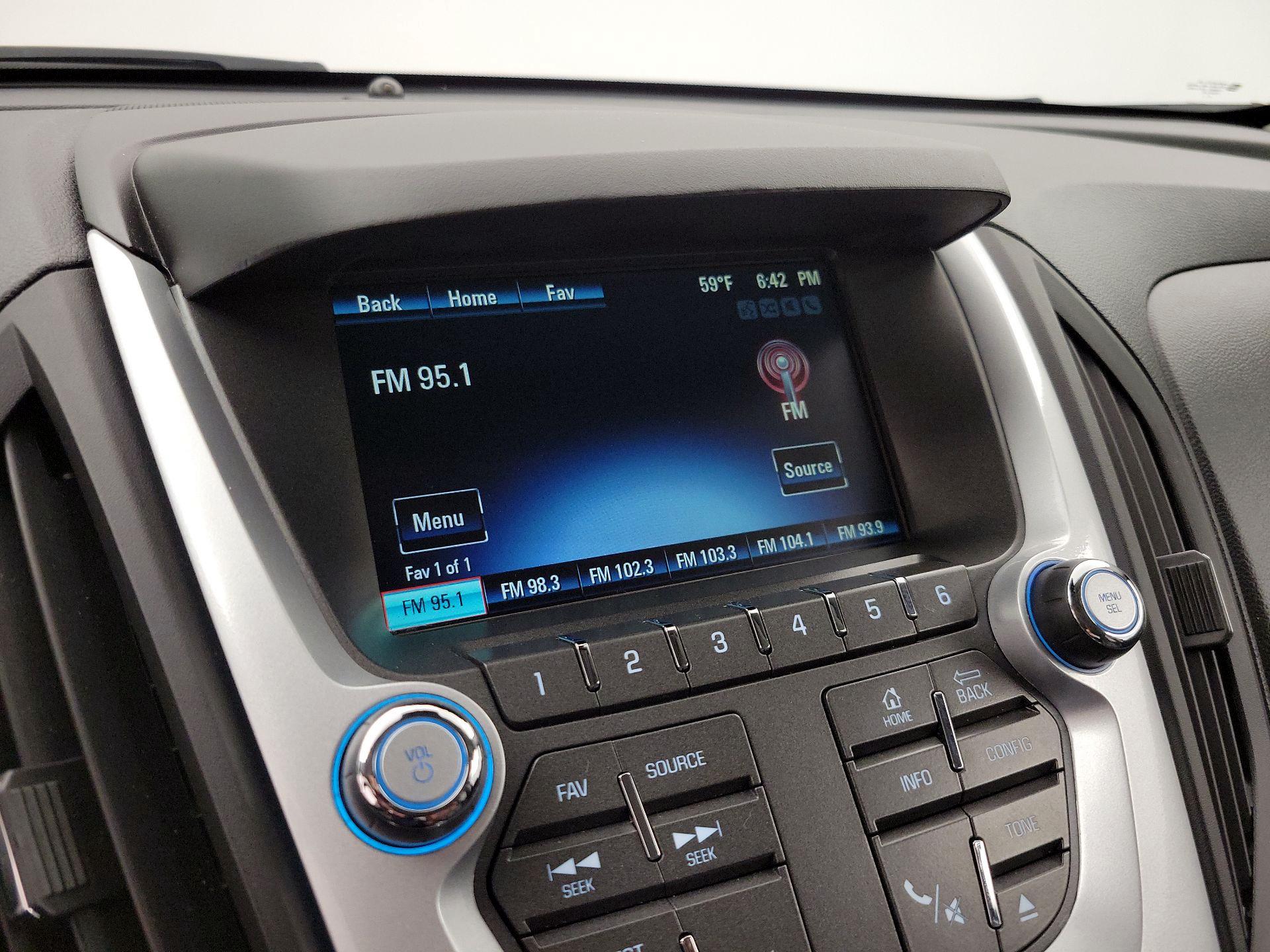 Thumbnail: 2015 Chevrolet Equinox - 15