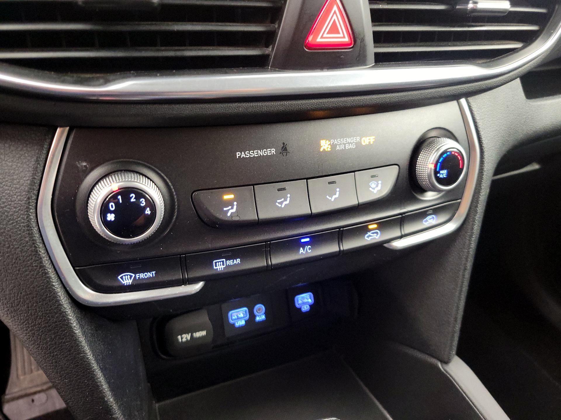 Thumbnail: 2019 Hyundai Santa Fe - 16