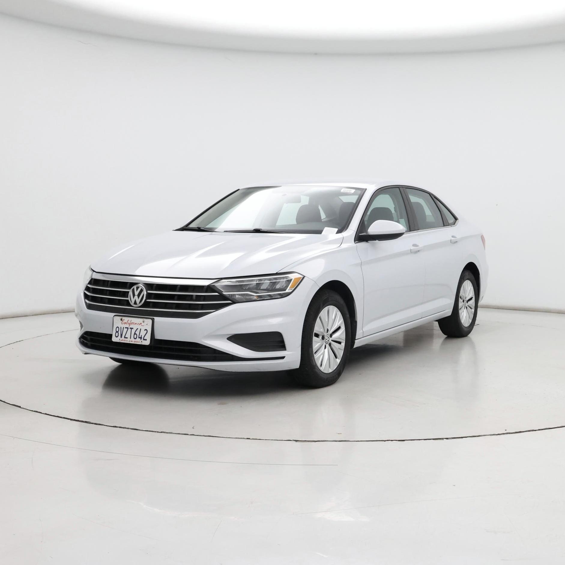 Thumbnail: 2019 Volkswagen Jetta - 4