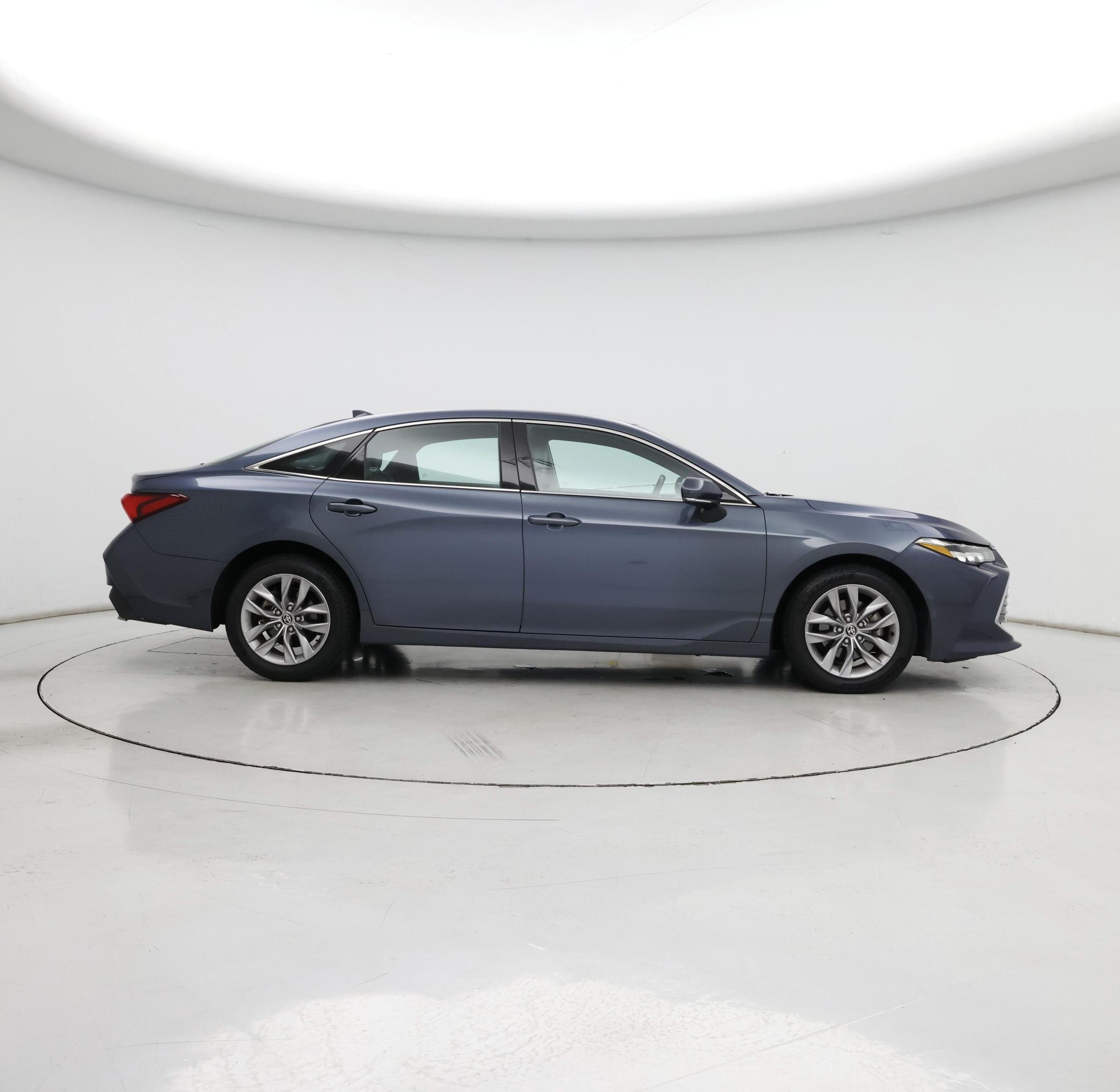 Thumbnail: 2021 Toyota Avalon - 7