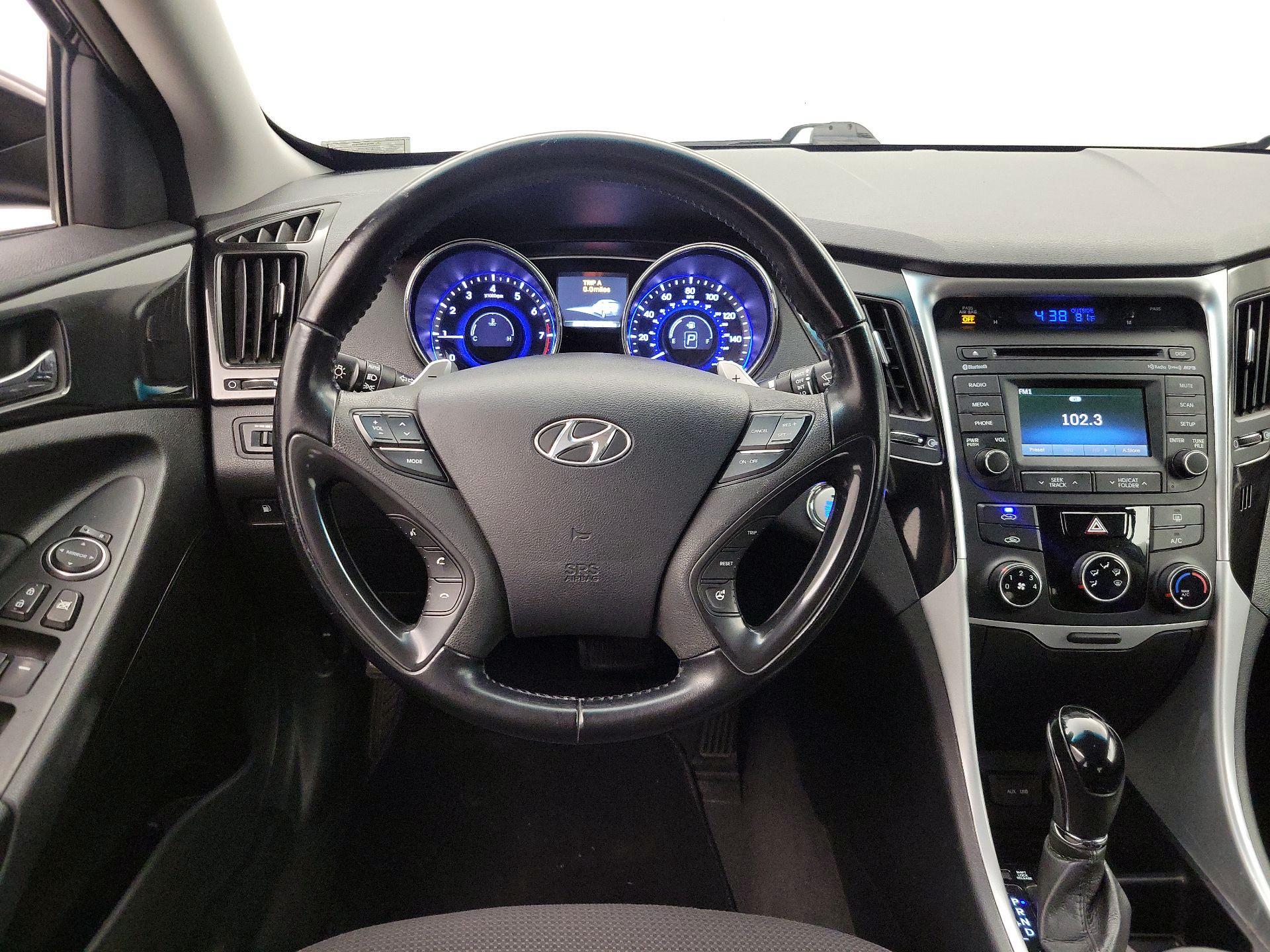 Thumbnail: 2014 Hyundai Sonata - 10