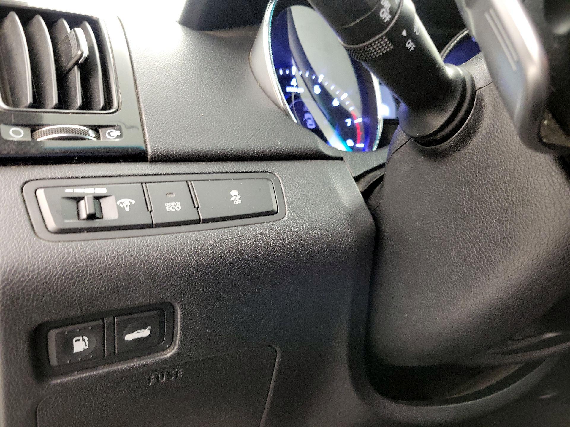 Thumbnail: 2014 Hyundai Sonata - 13