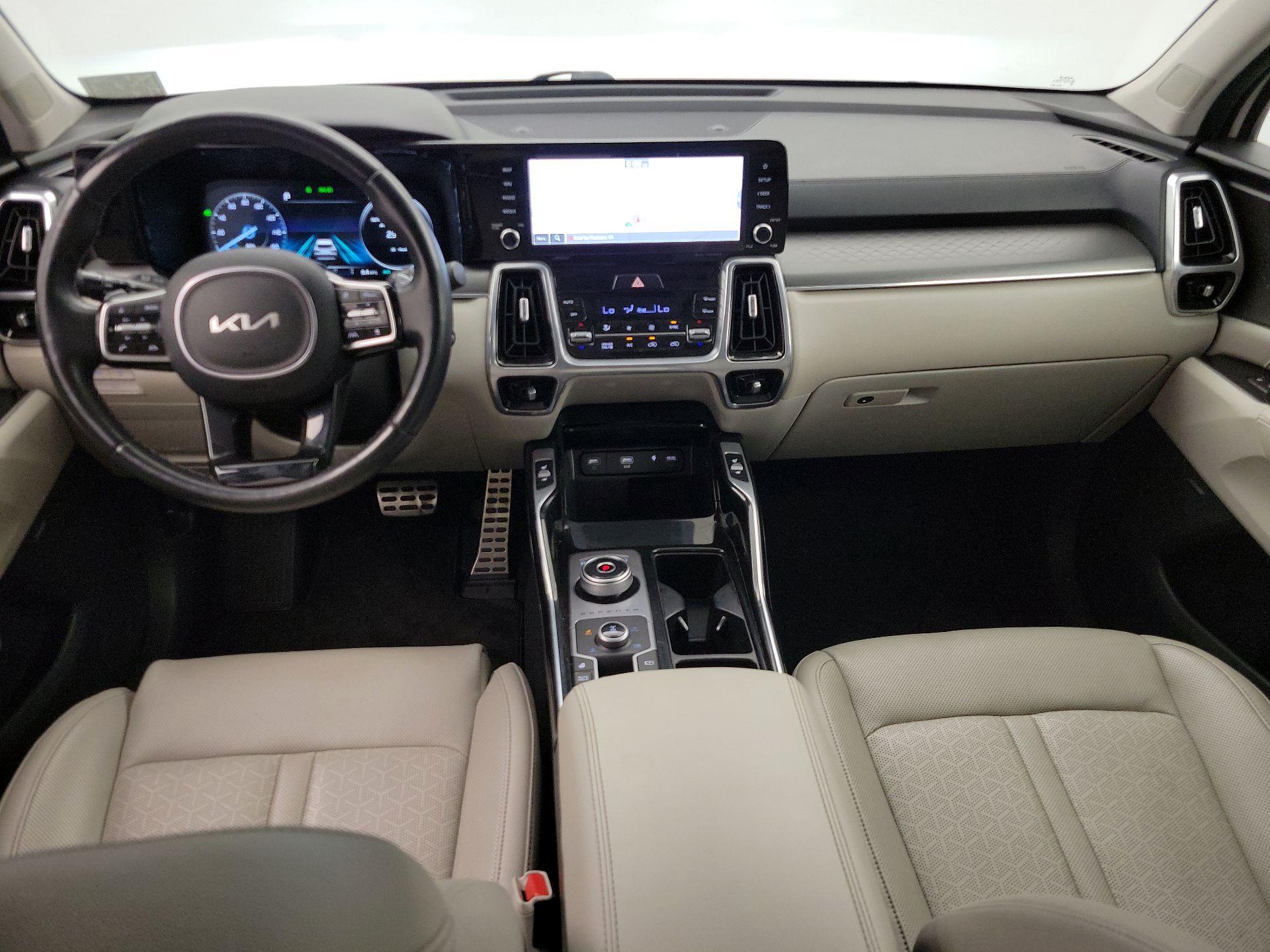 Thumbnail: 2023 Kia Sorento - 9