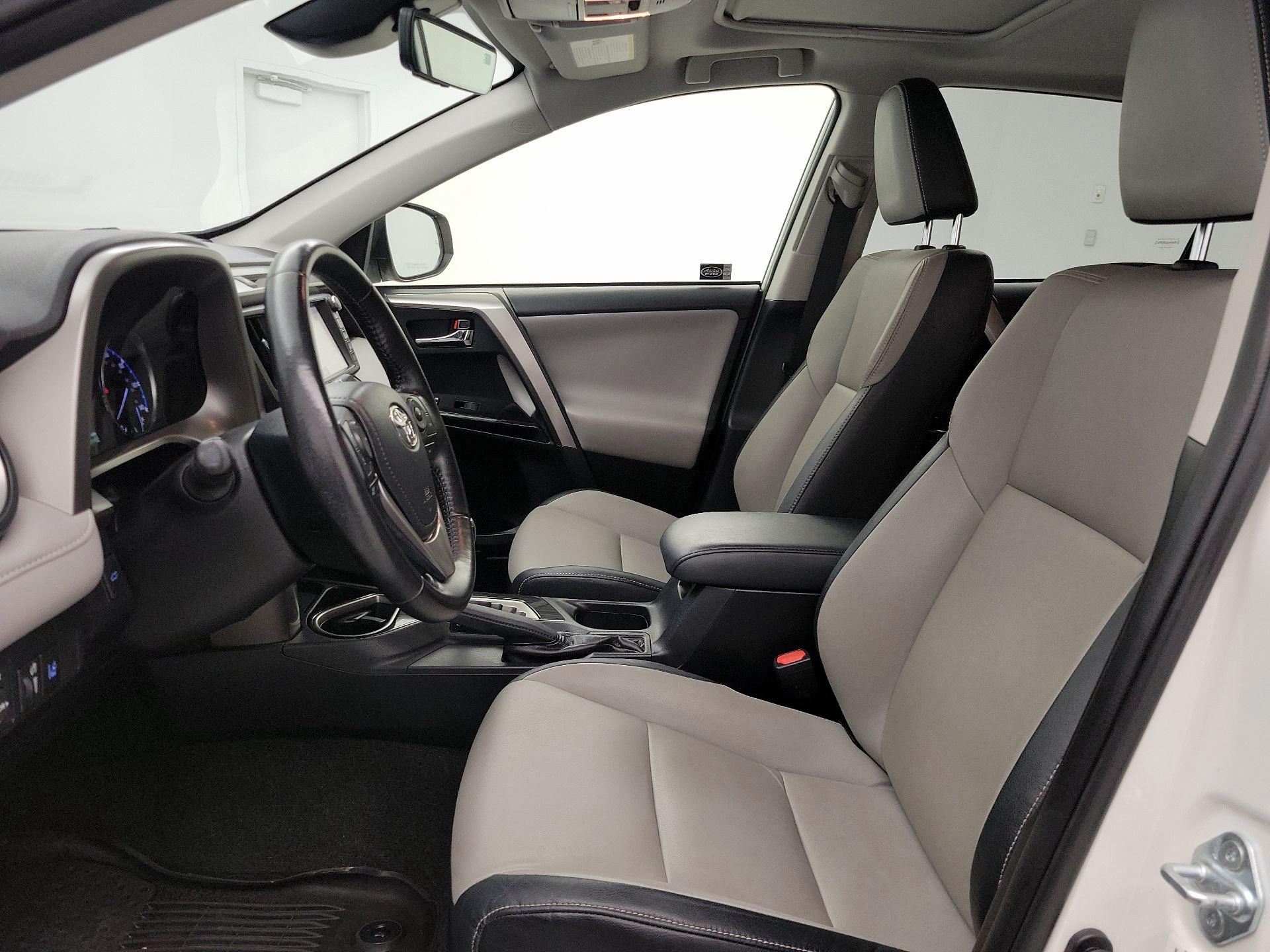 Thumbnail: 2017 Toyota RAV4 - 11