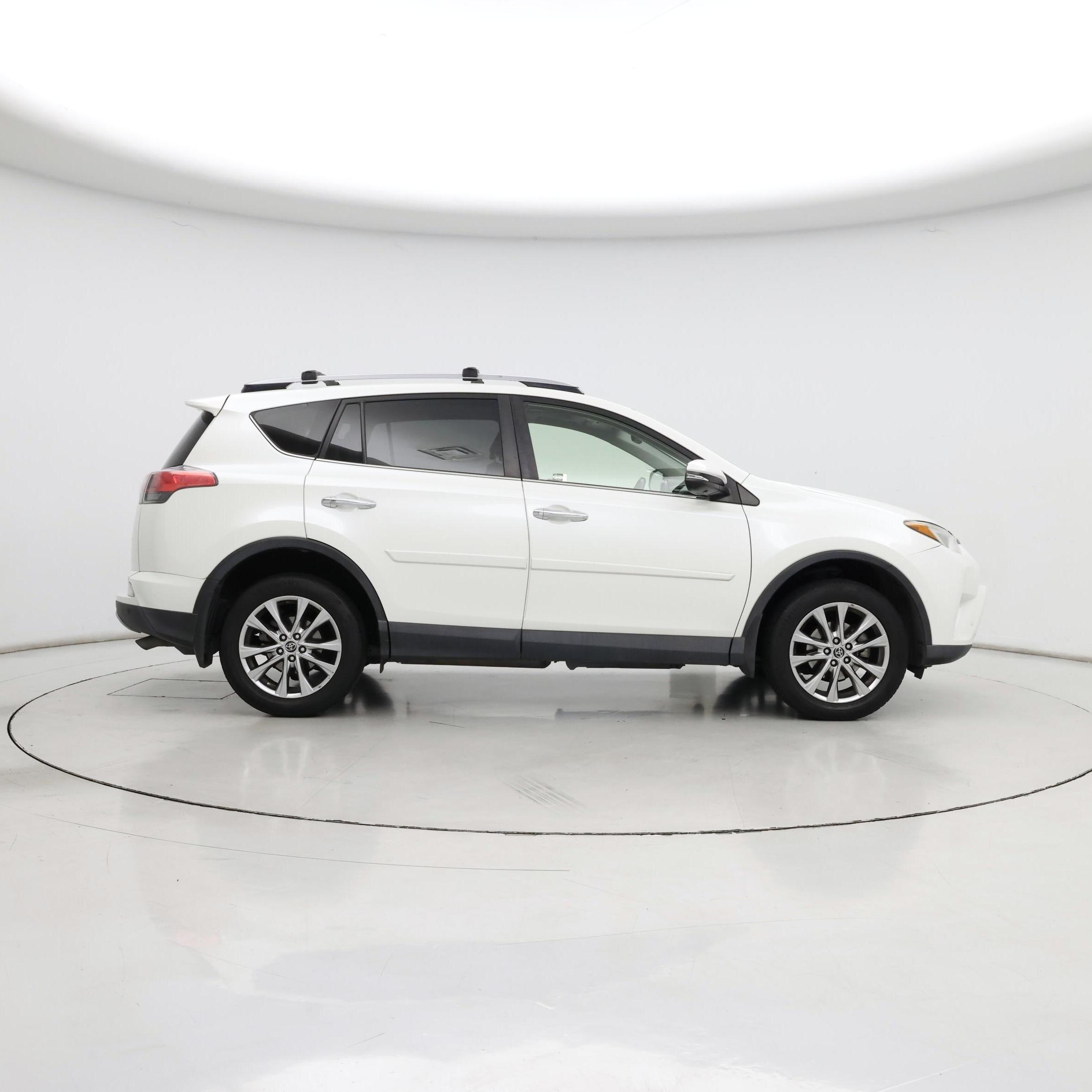 Thumbnail: 2017 Toyota RAV4 - 7