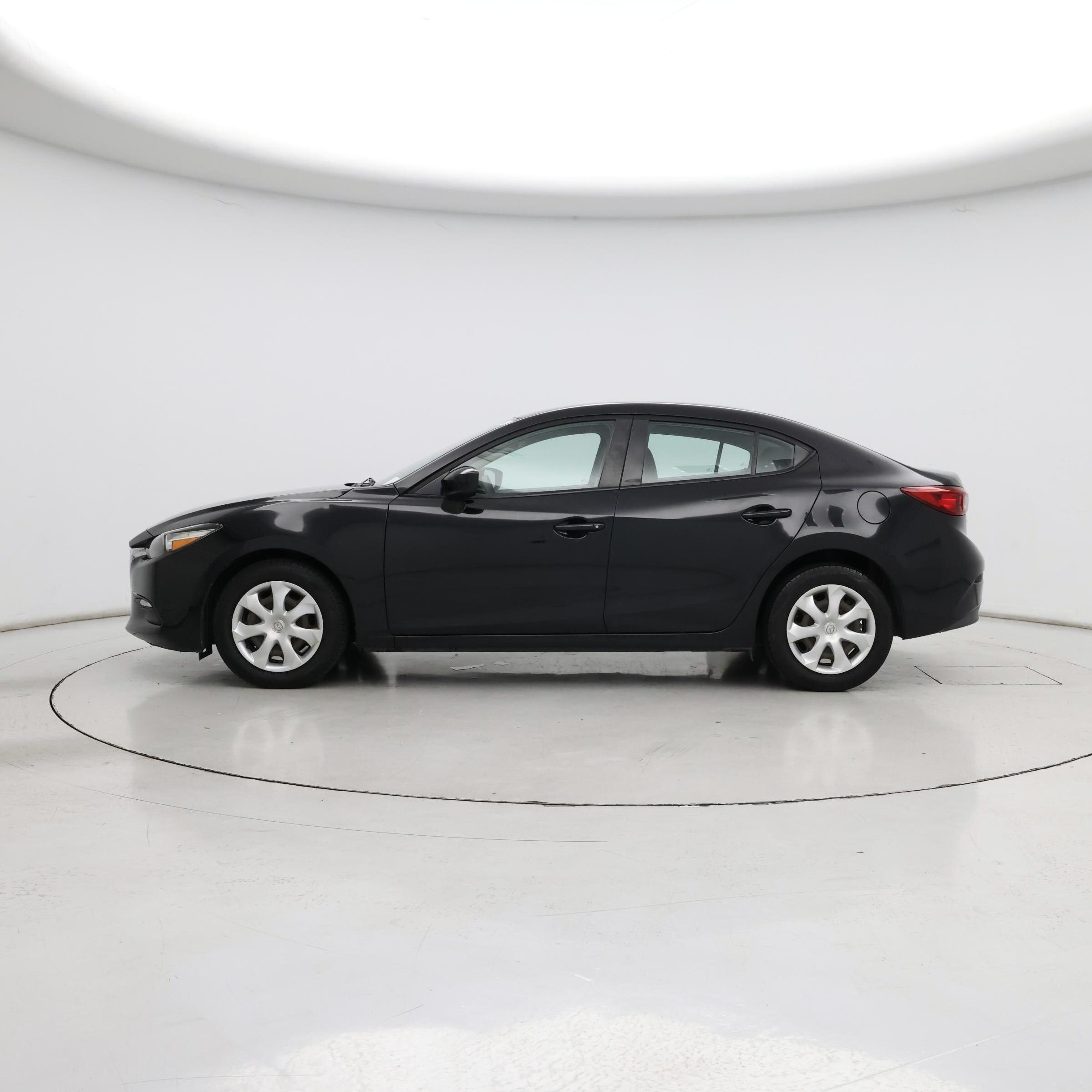 Thumbnail: 2018 Mazda Mazda3 - 3