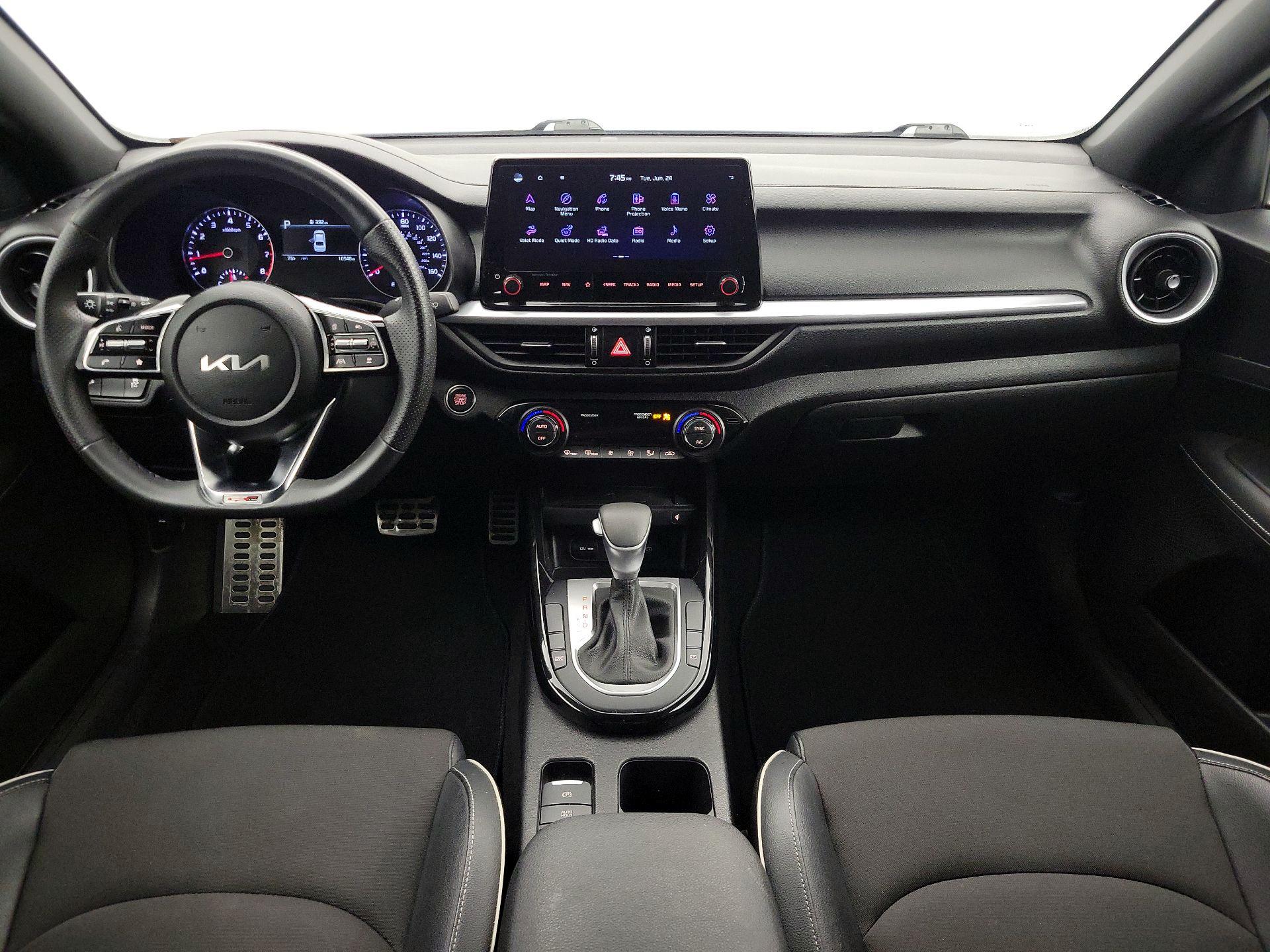 Thumbnail: 2023 Kia Forte - 9