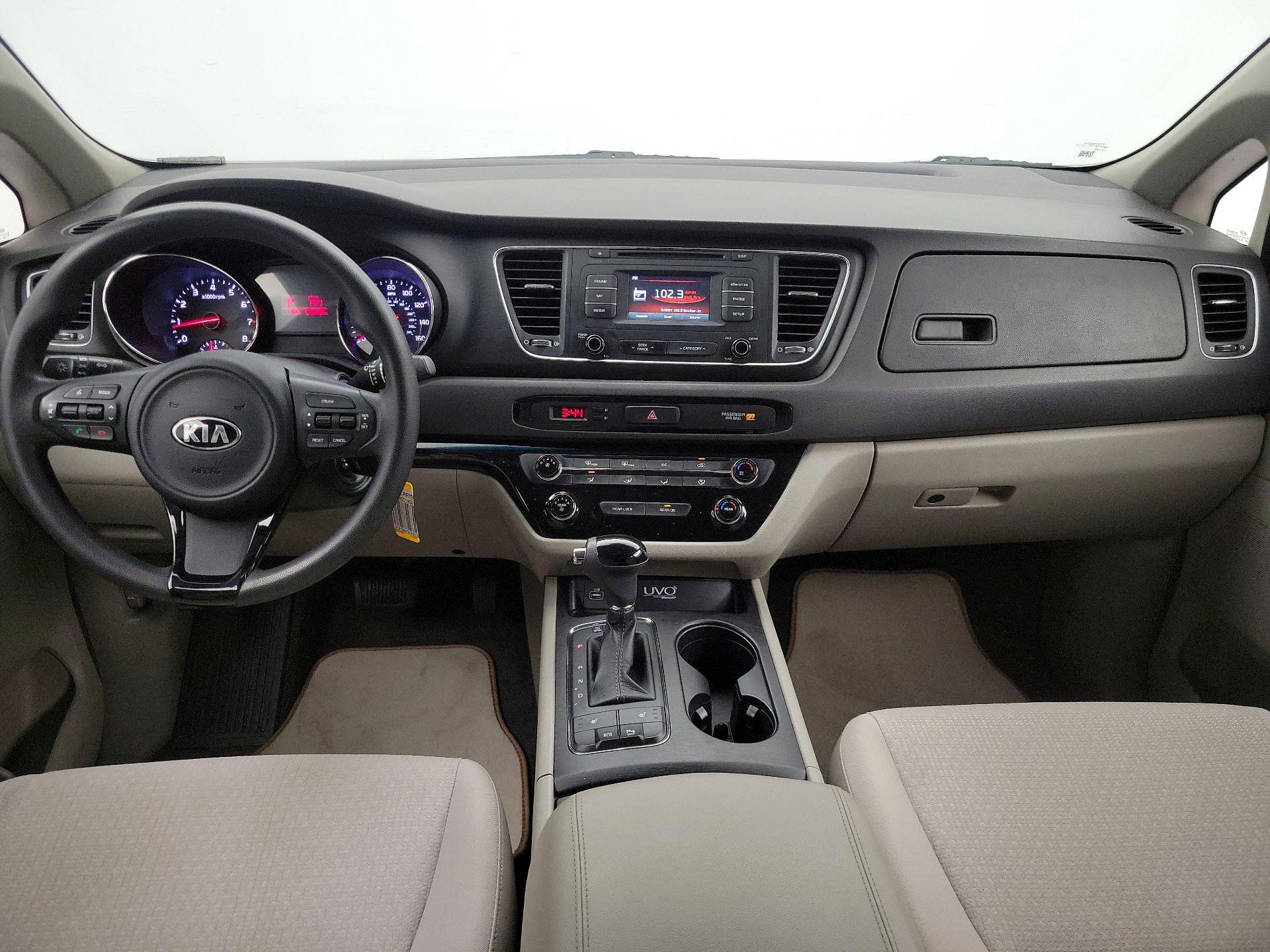 Thumbnail: 2016 Kia Sedona - 9