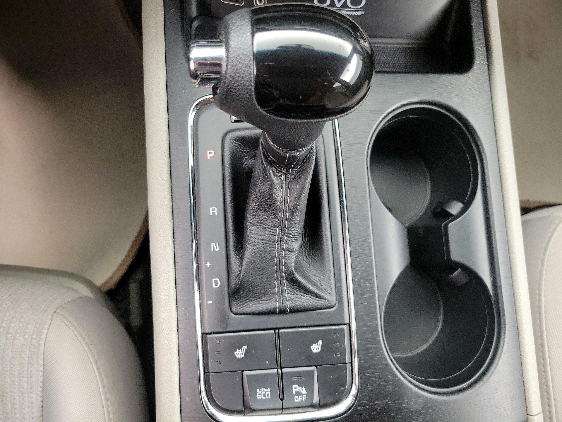 Thumbnail: 2016 Kia Sedona - 17