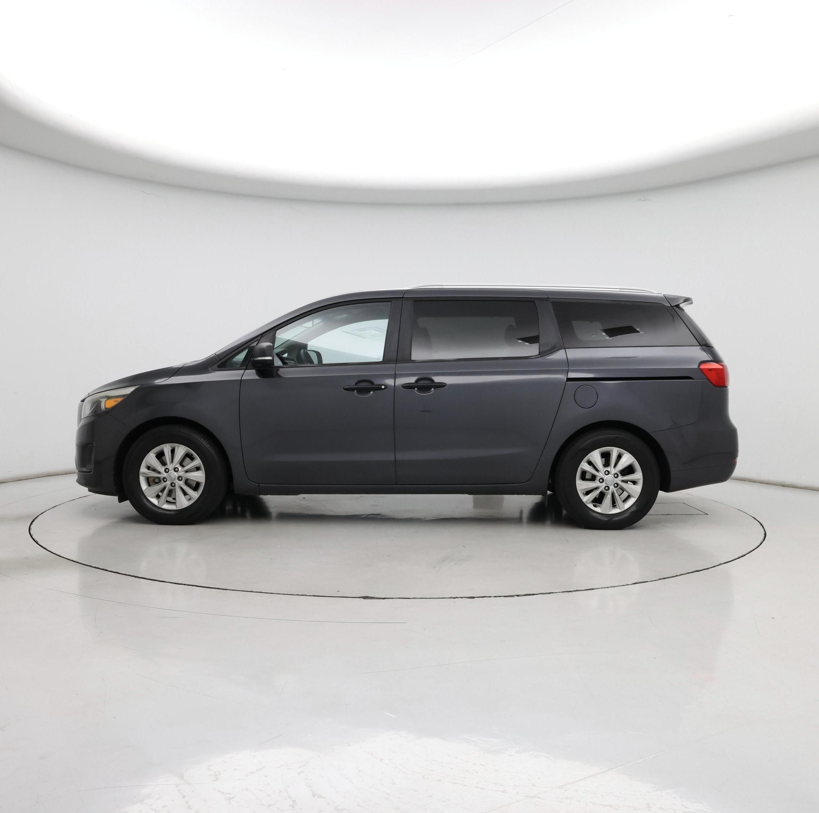 Thumbnail: 2016 Kia Sedona - 3
