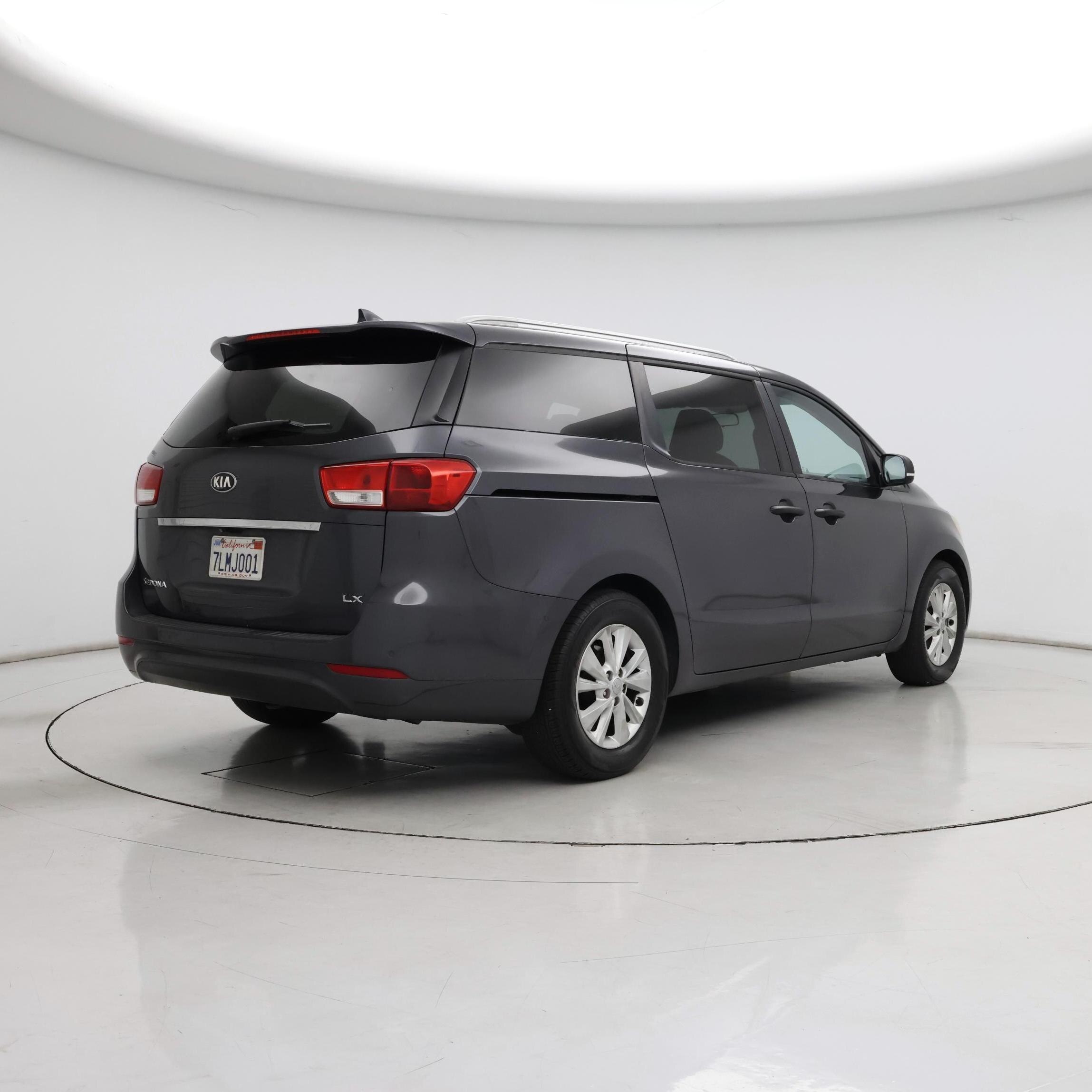 Thumbnail: 2016 Kia Sedona - 8