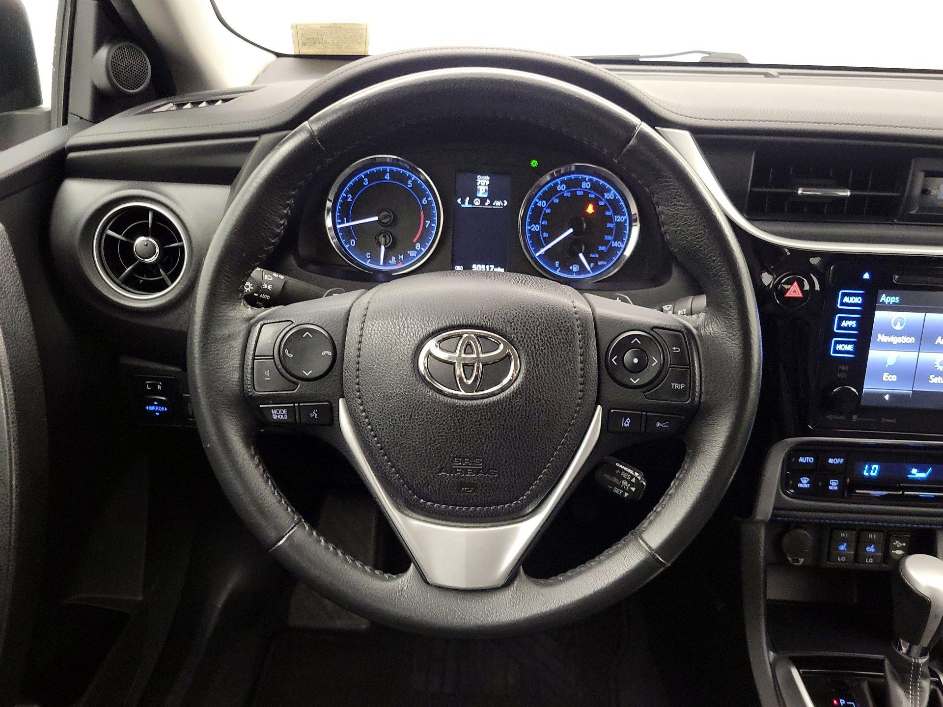 Thumbnail: 2017 Toyota Corolla - 10