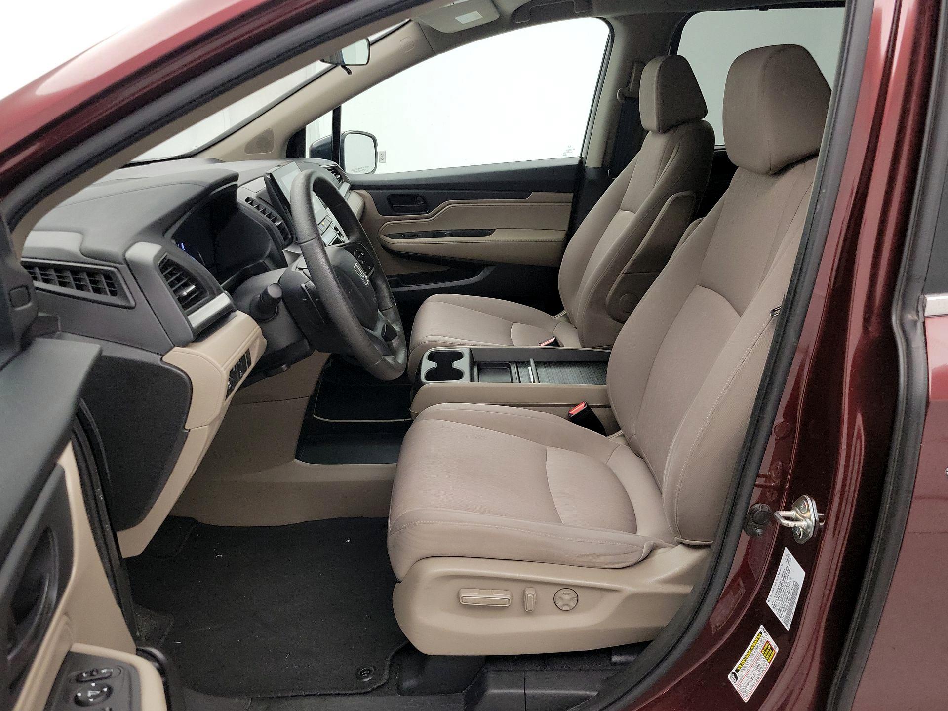 Thumbnail: 2019 Honda Odyssey - 11