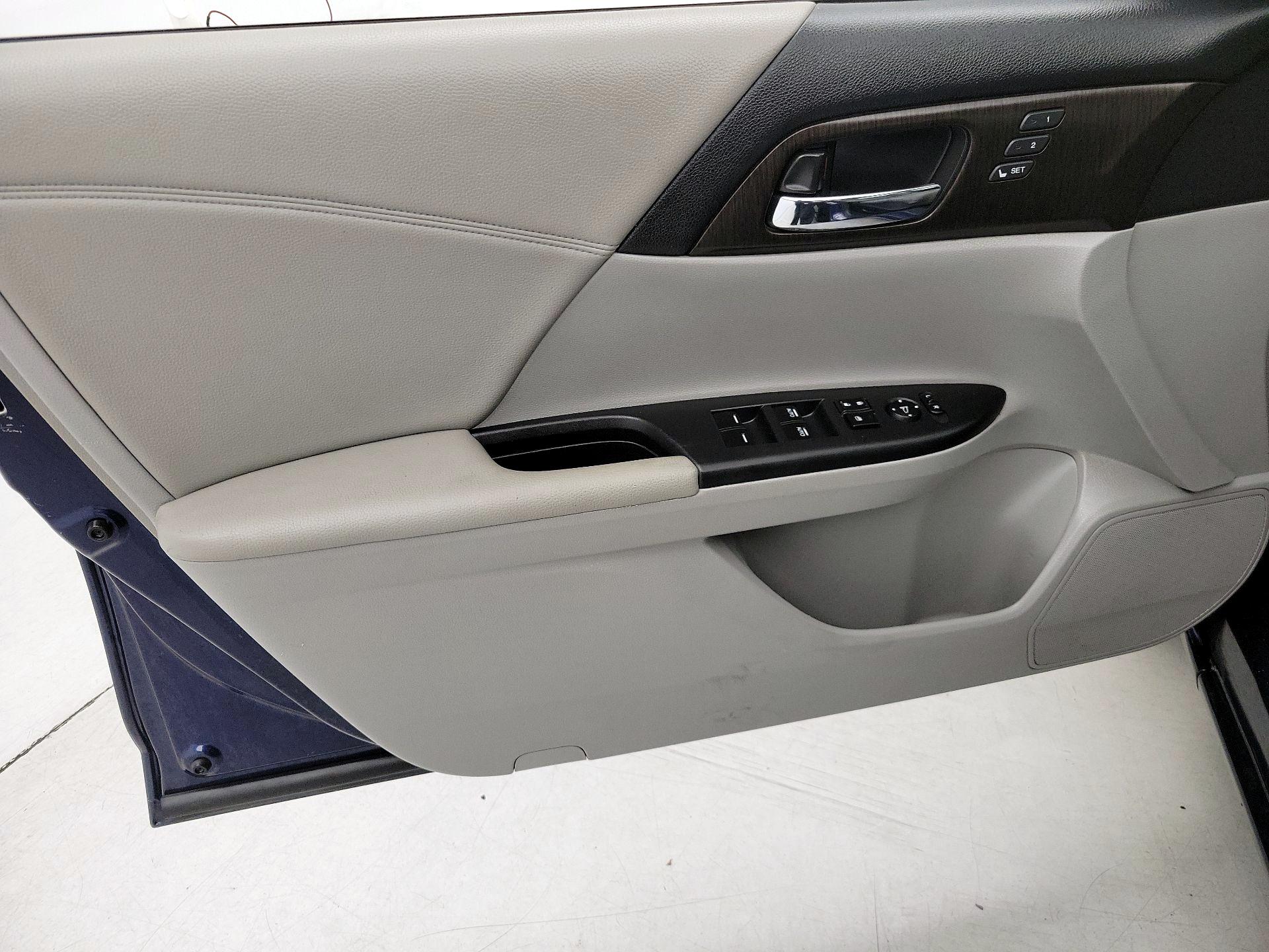 Thumbnail: 2014 Honda Accord - 12