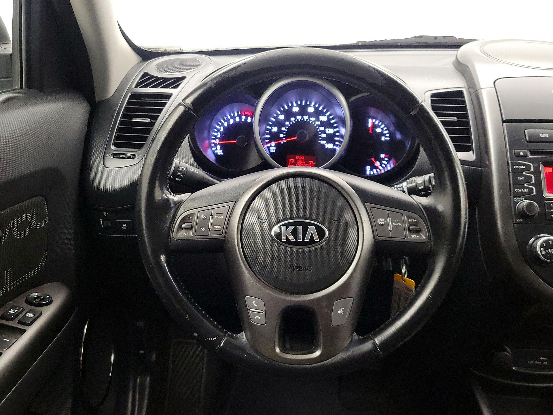 Thumbnail: 2013 Kia Soul - 10