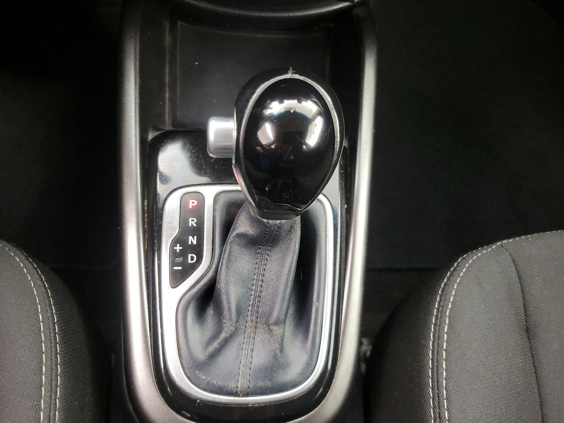 Thumbnail: 2013 Kia Soul - 16