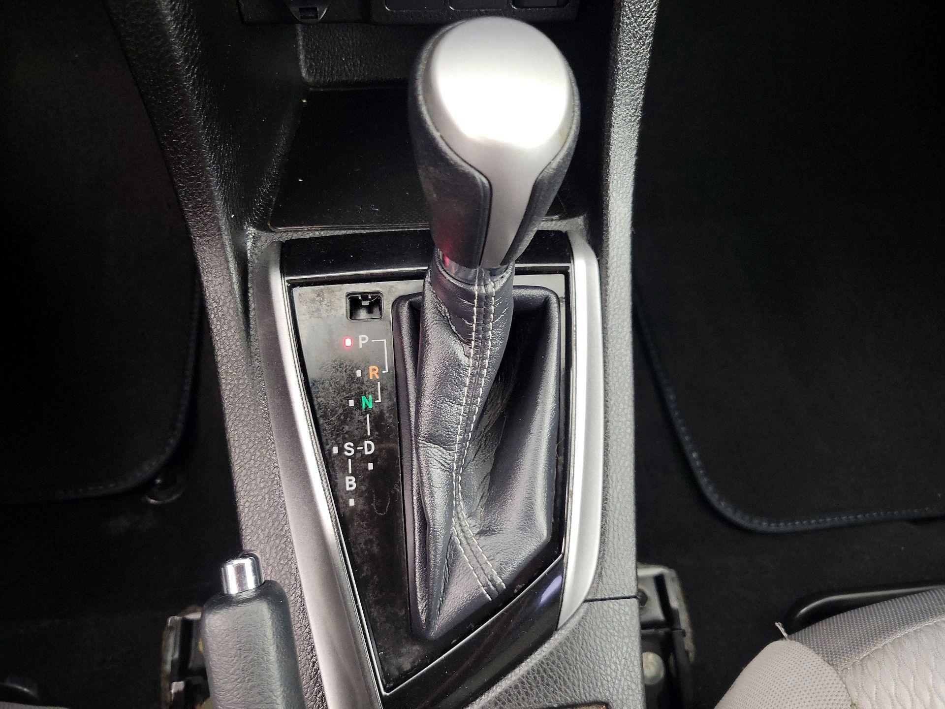Thumbnail: 2016 Toyota Corolla - 17