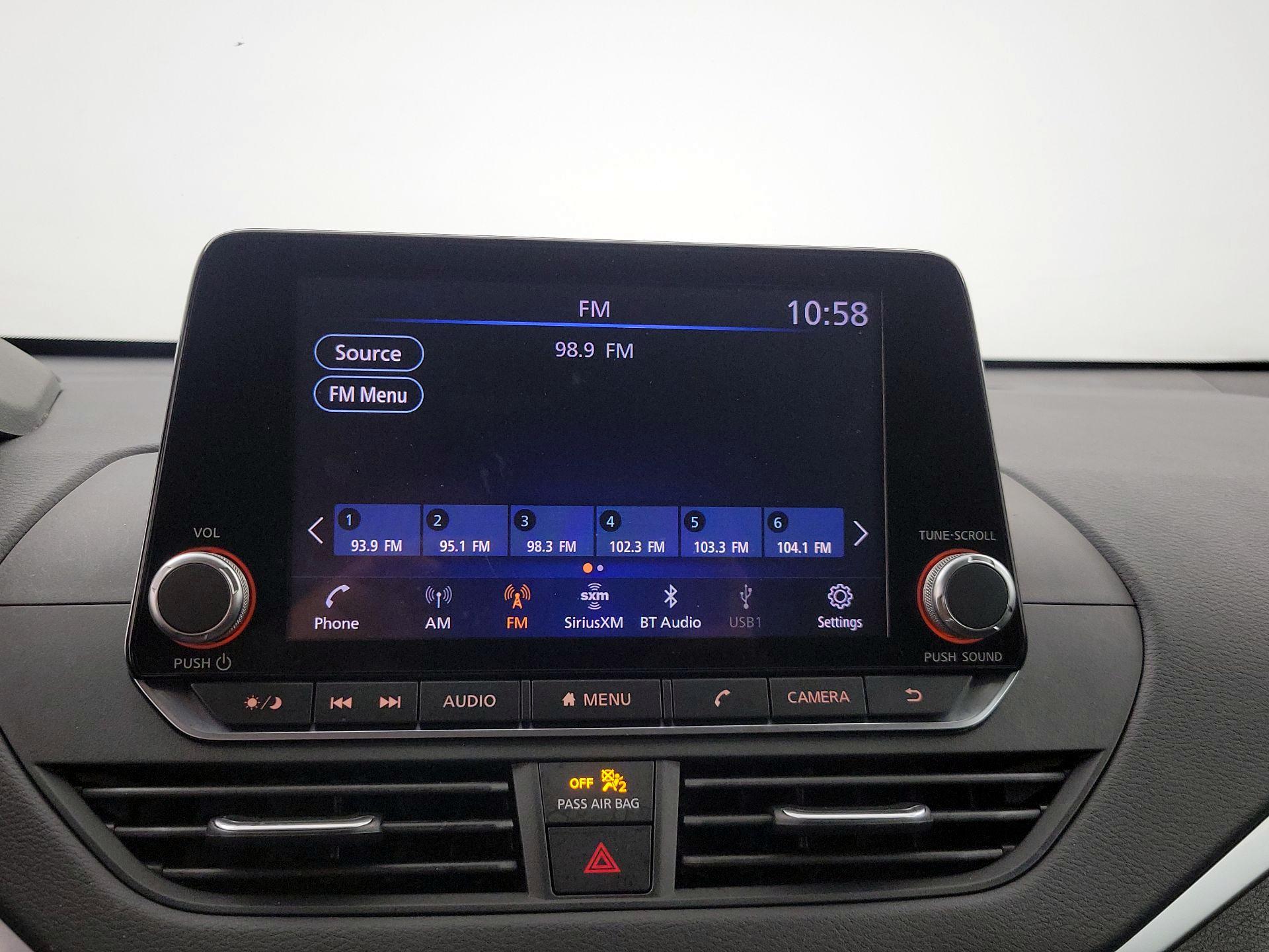 Thumbnail: 2019 Nissan Altima - 15