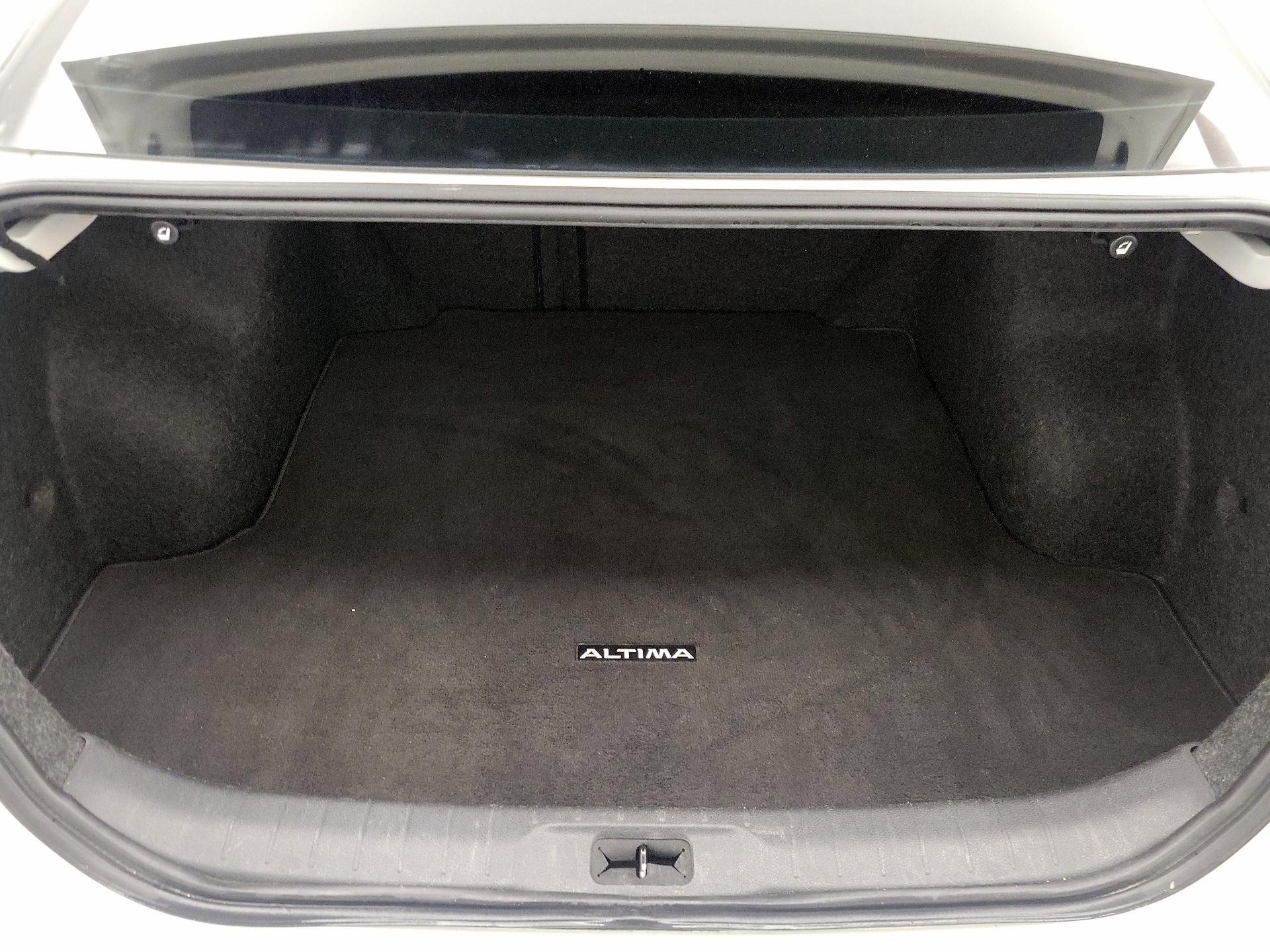 Thumbnail: 2019 Nissan Altima - 20
