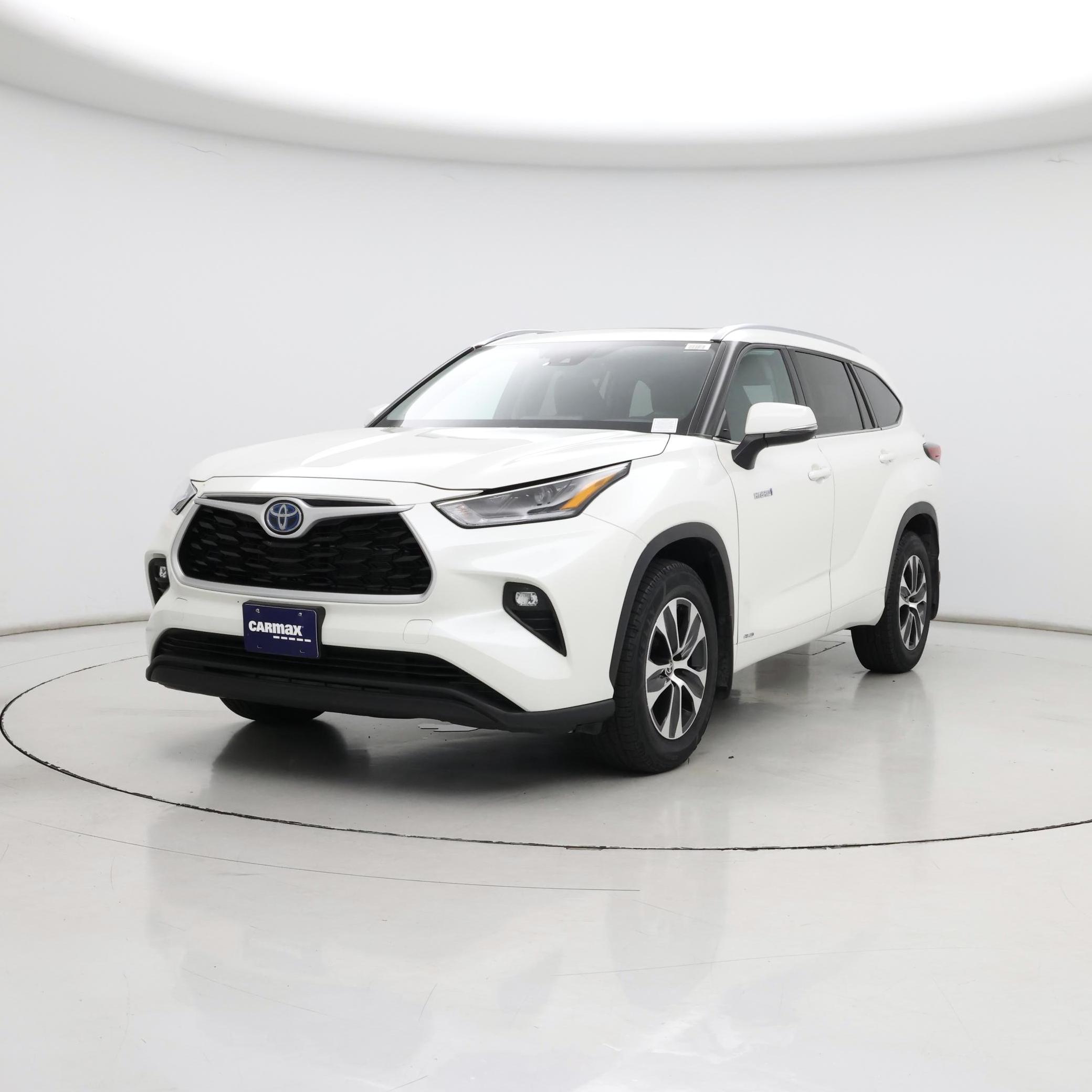 Thumbnail: 2021 Toyota Highlander - 4