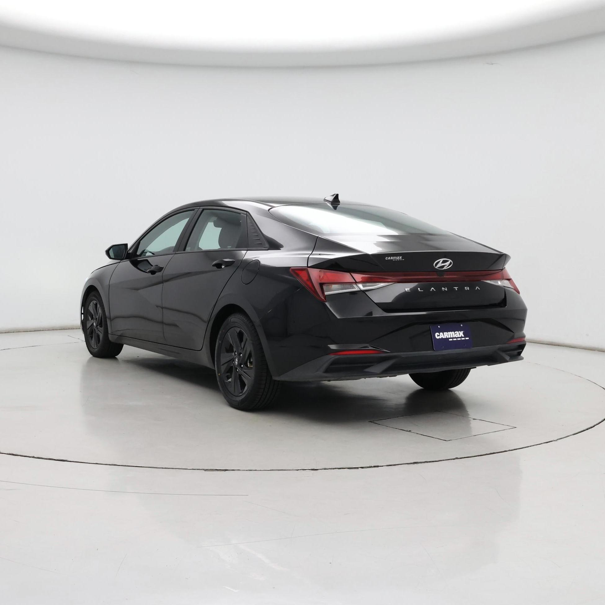 Thumbnail: 2021 Hyundai Elantra - 2