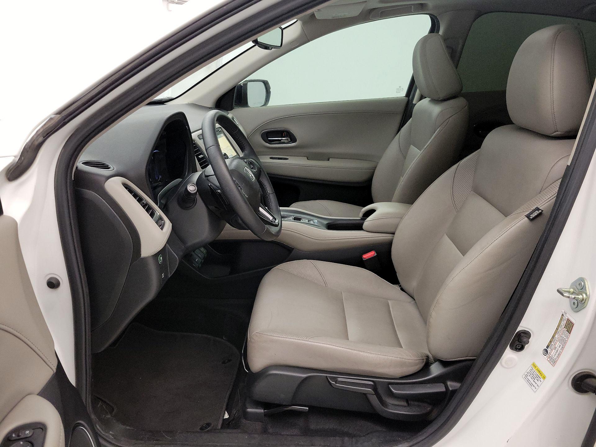 Thumbnail: 2016 Honda HR-V - 11