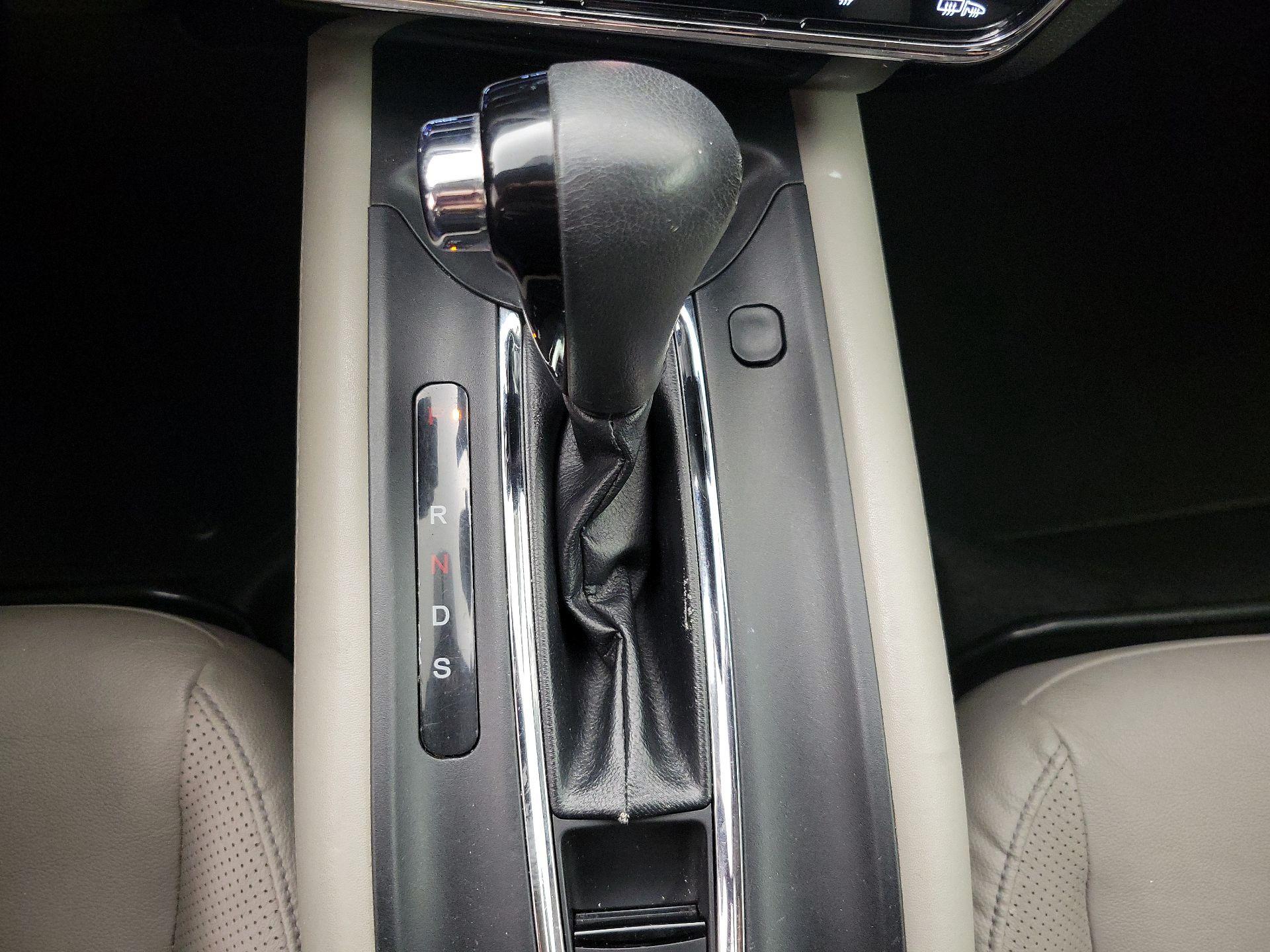 Thumbnail: 2016 Honda HR-V - 18