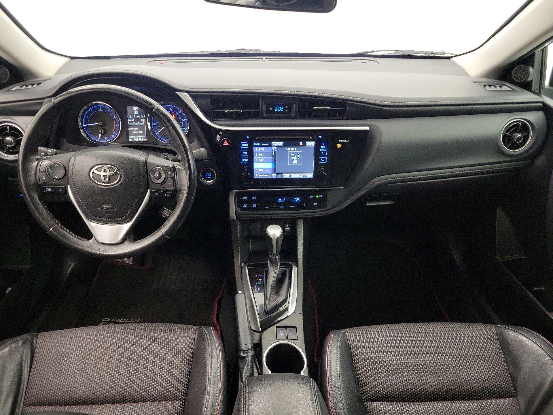 Thumbnail: 2017 Toyota Corolla - 9