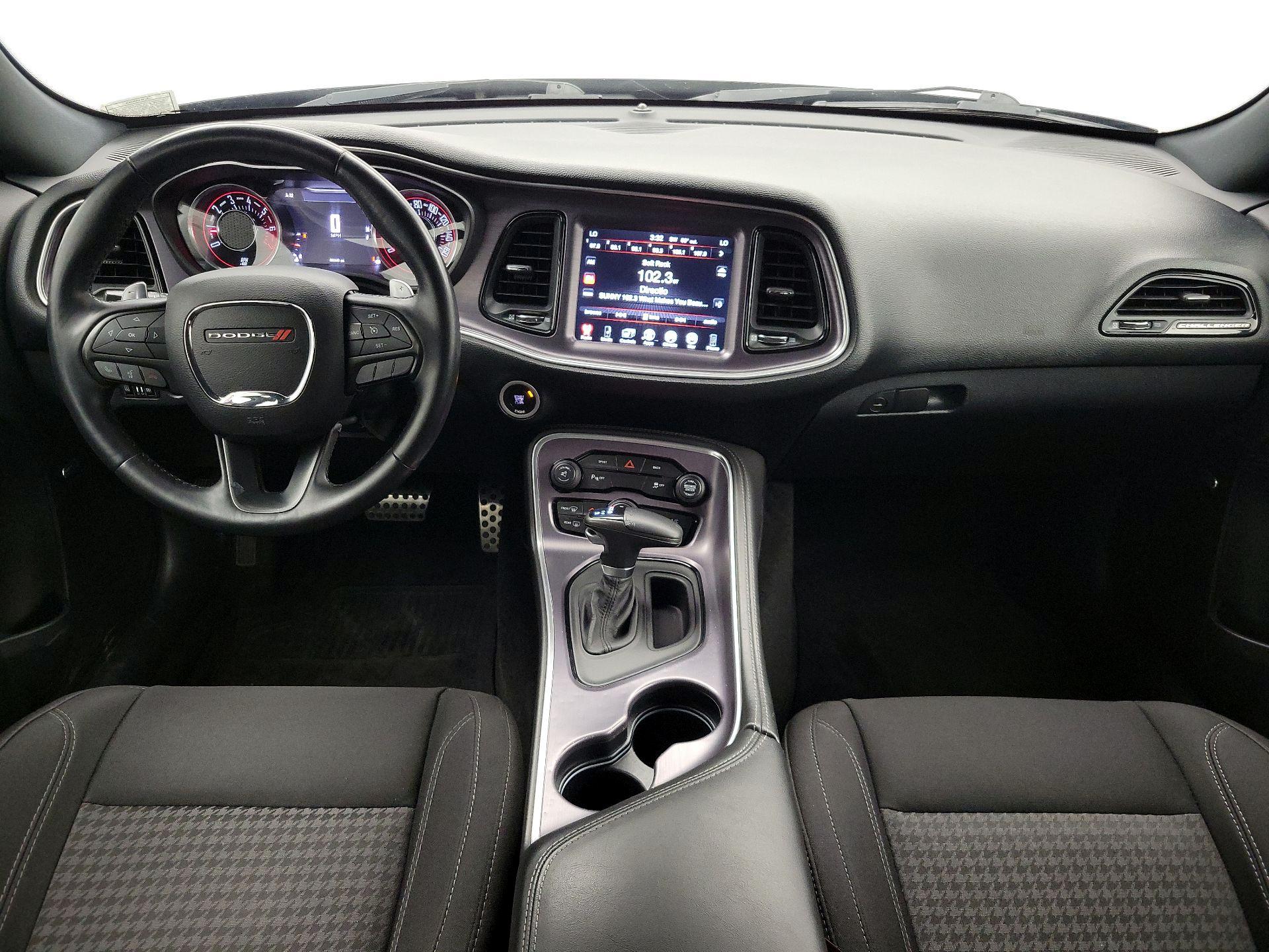 Thumbnail: 2015 Dodge Challenger - 9