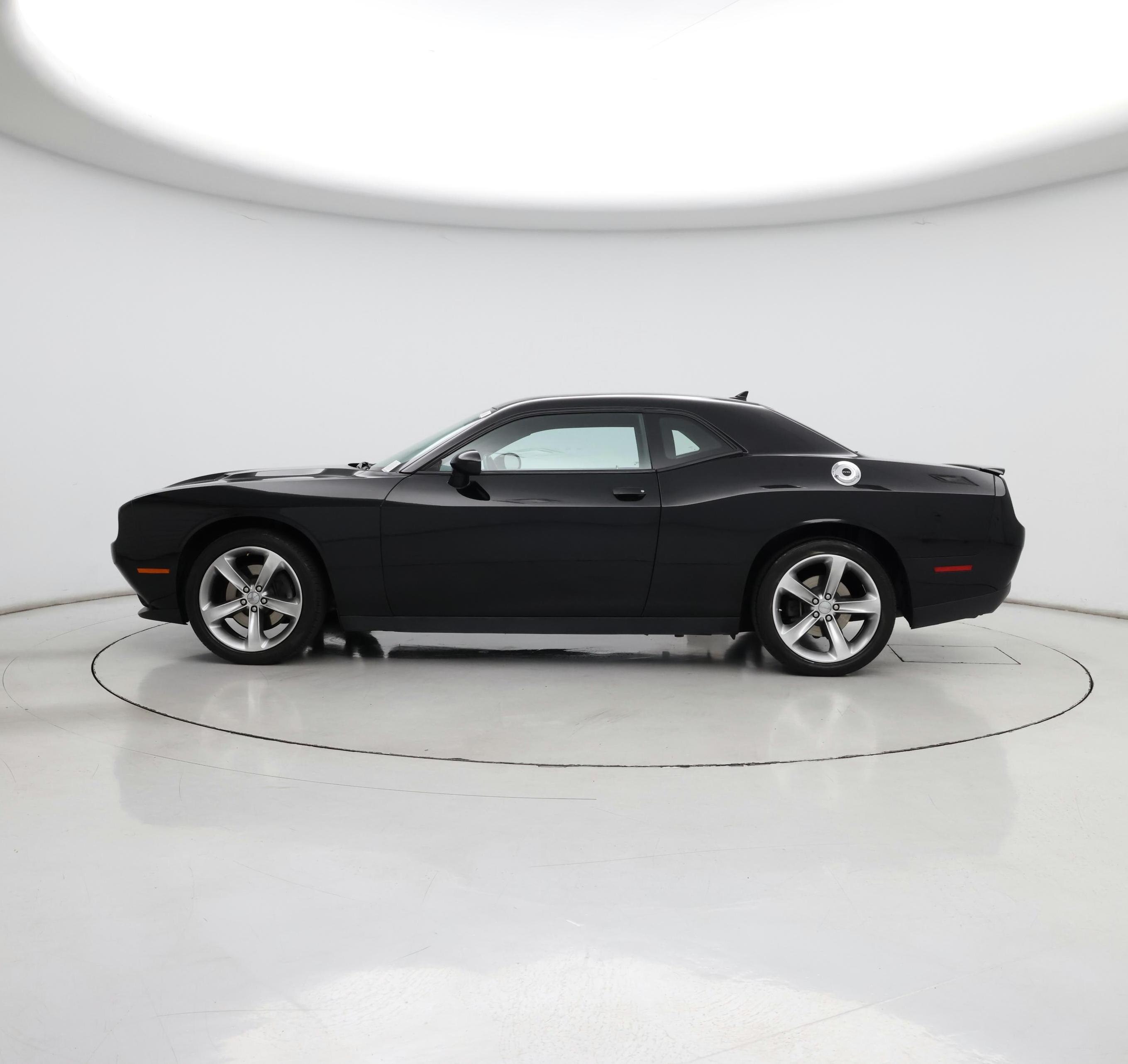 Thumbnail: 2015 Dodge Challenger - 3