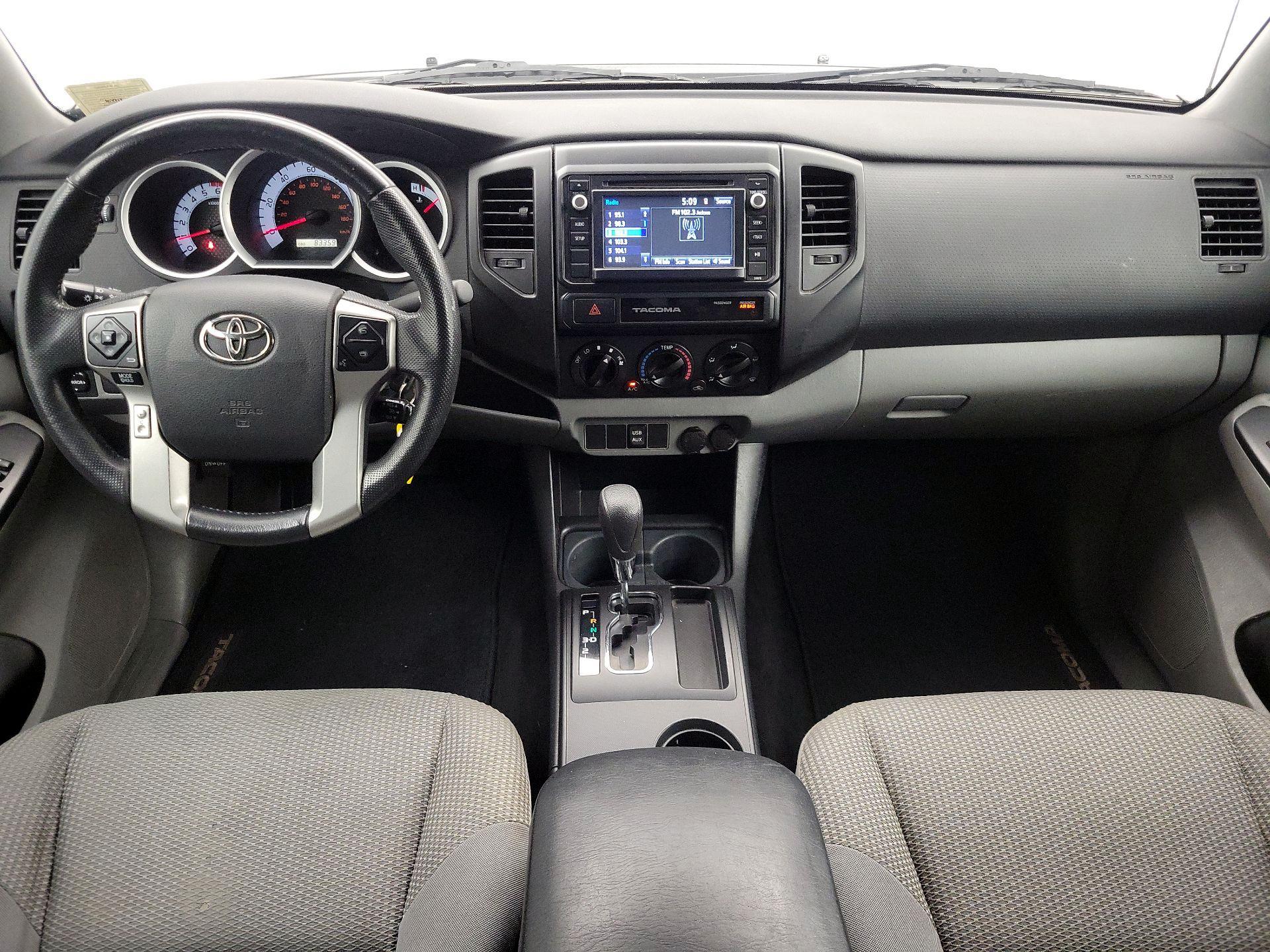 Thumbnail: 2015 Toyota Tacoma - 9