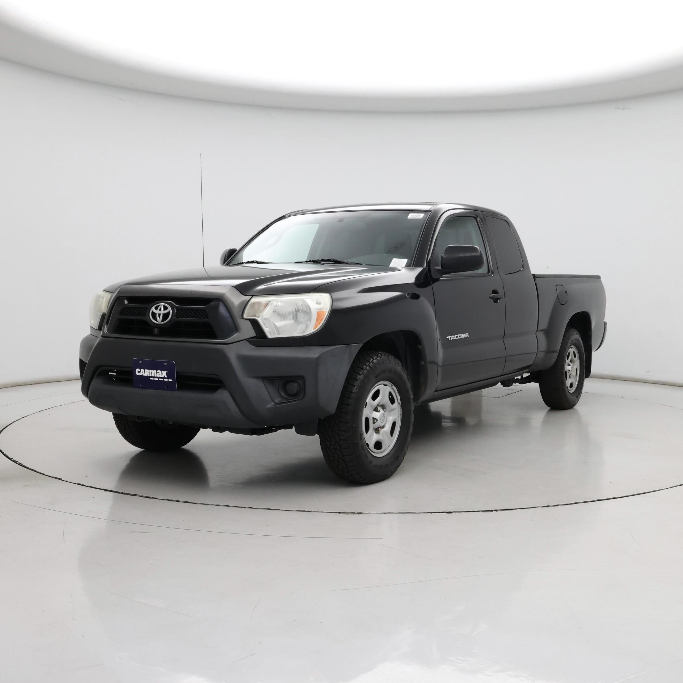 Thumbnail: 2015 Toyota Tacoma - 4