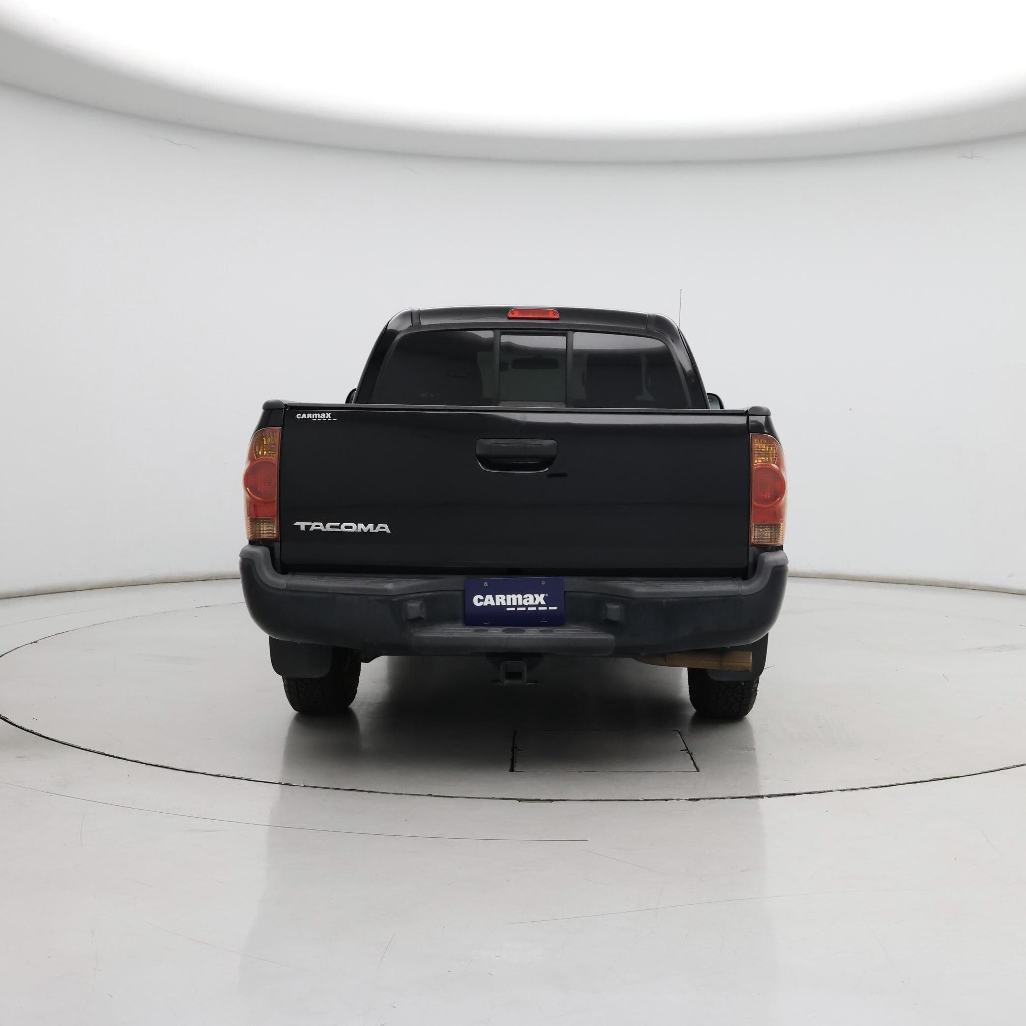 Thumbnail: 2015 Toyota Tacoma - 6