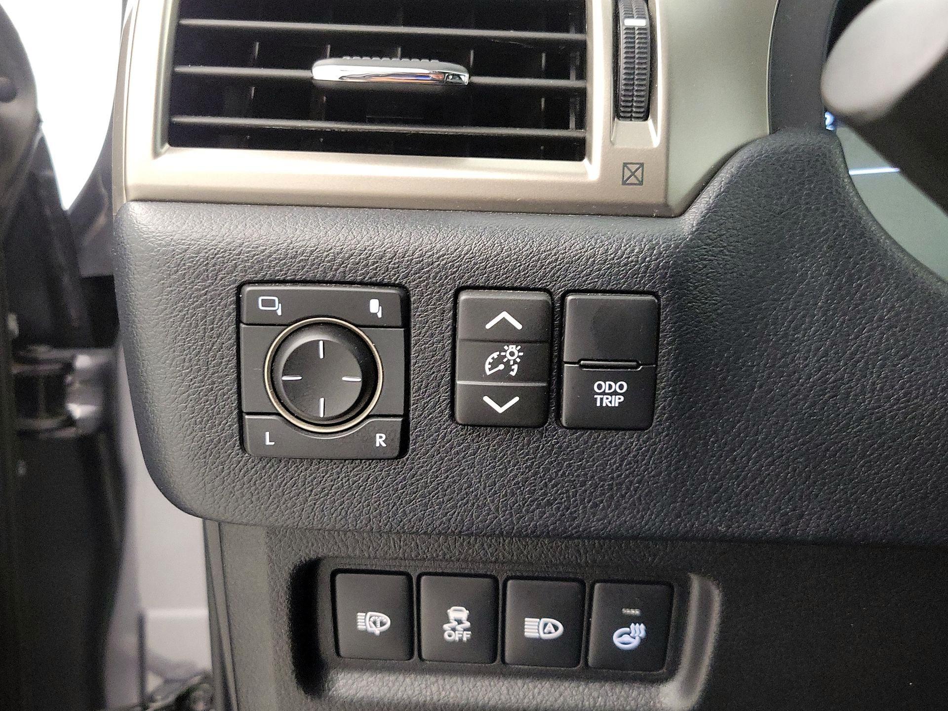 Thumbnail: 2021 Lexus GX - 13