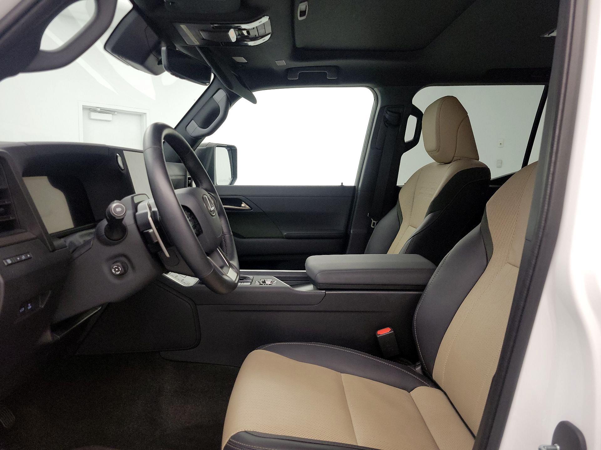 Thumbnail: 2024 Lexus GX - 11