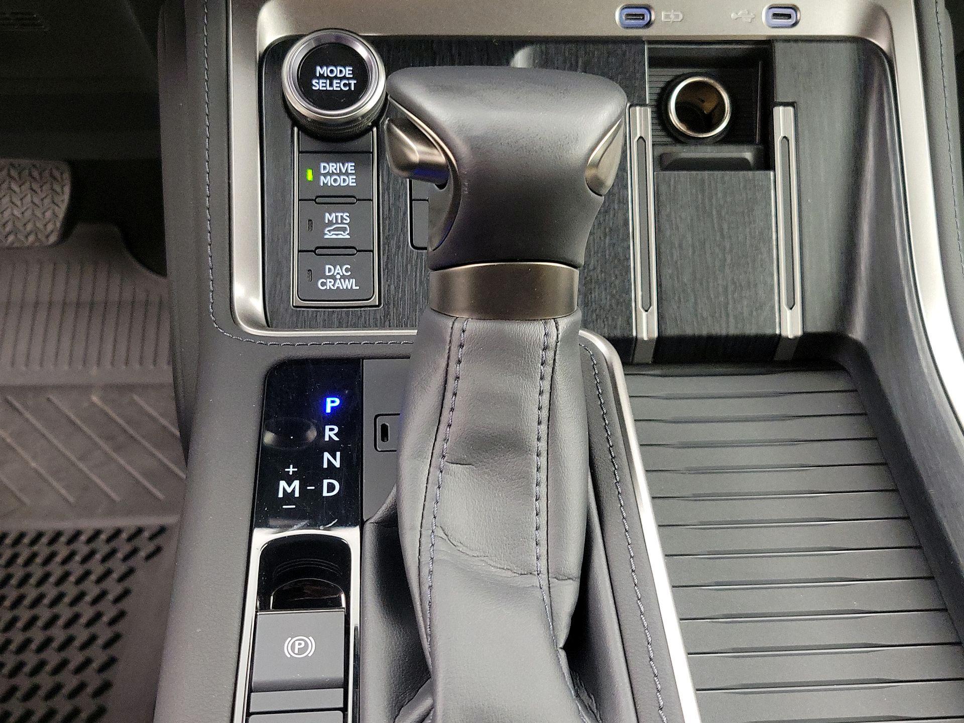 Thumbnail: 2024 Lexus GX - 18