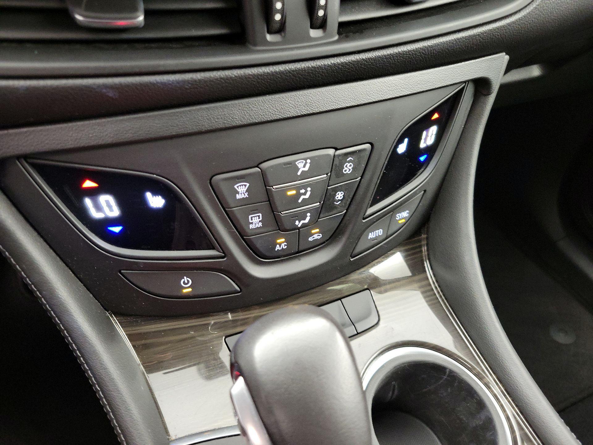 Thumbnail: 2020 Buick Envision - 16