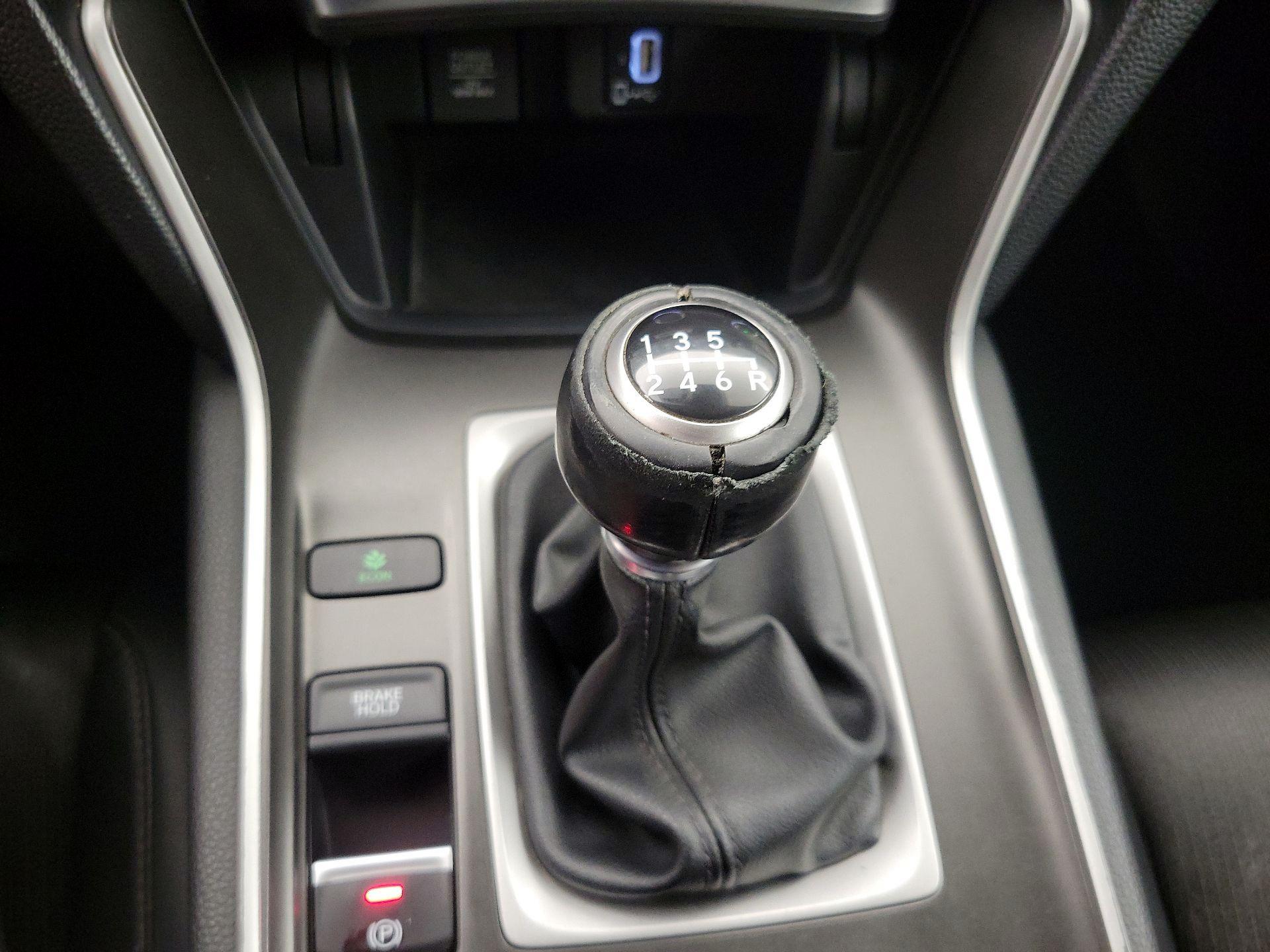 Thumbnail: 2019 Honda Accord - 17