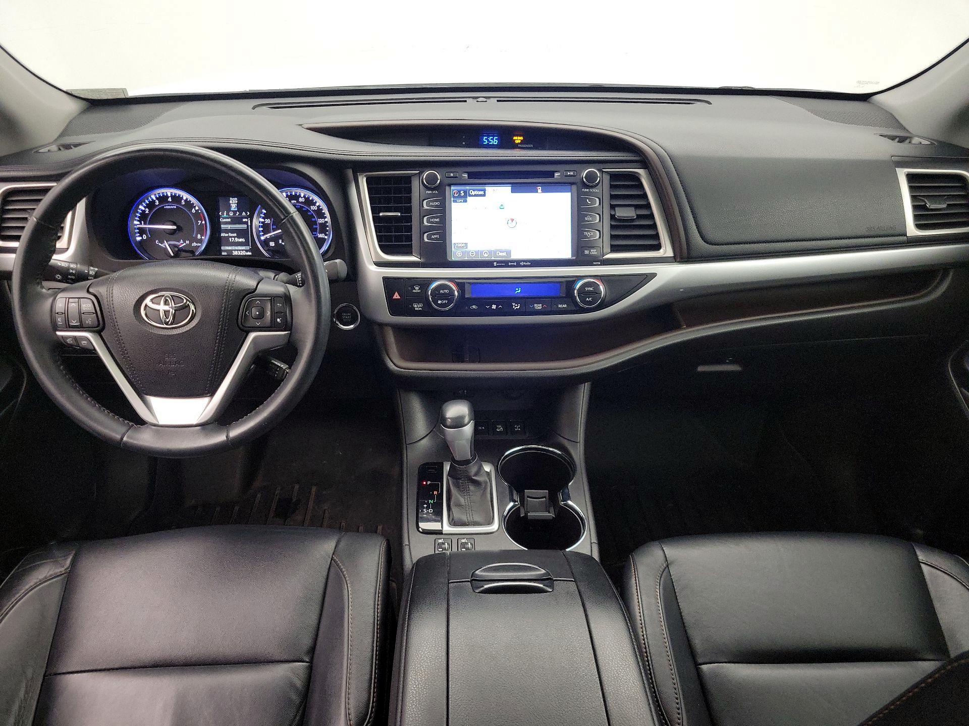 Thumbnail: 2016 Toyota Highlander - 9
