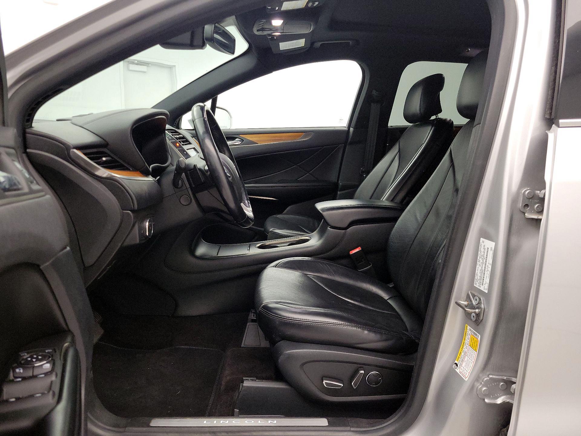 Thumbnail: 2018 Lincoln MKC - 11