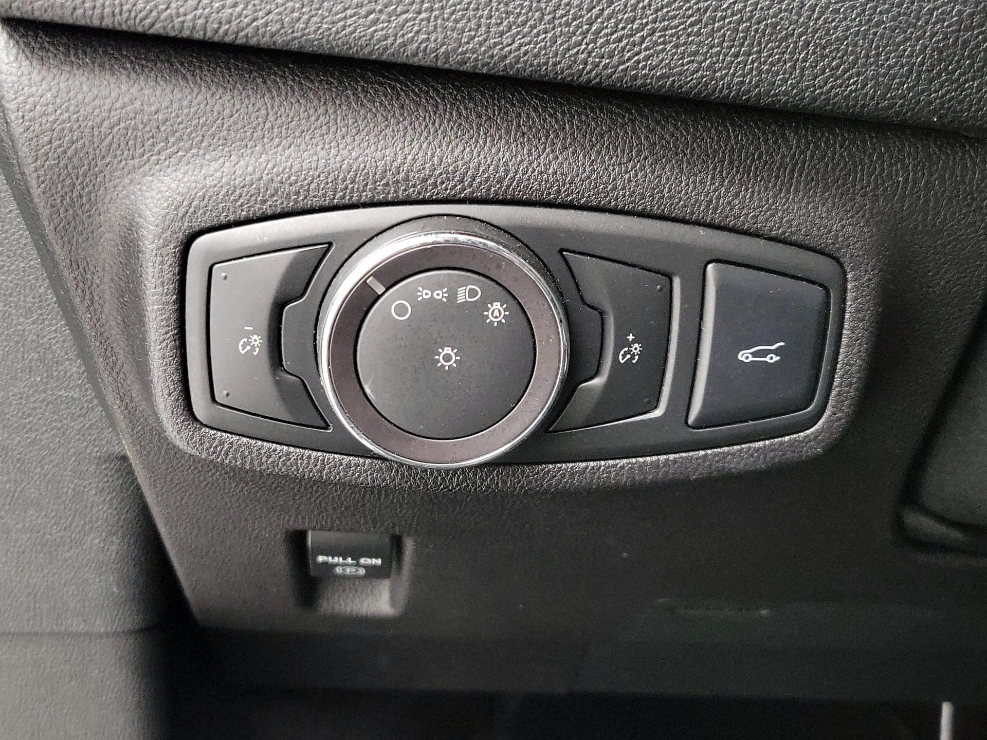 Thumbnail: 2018 Lincoln MKC - 13