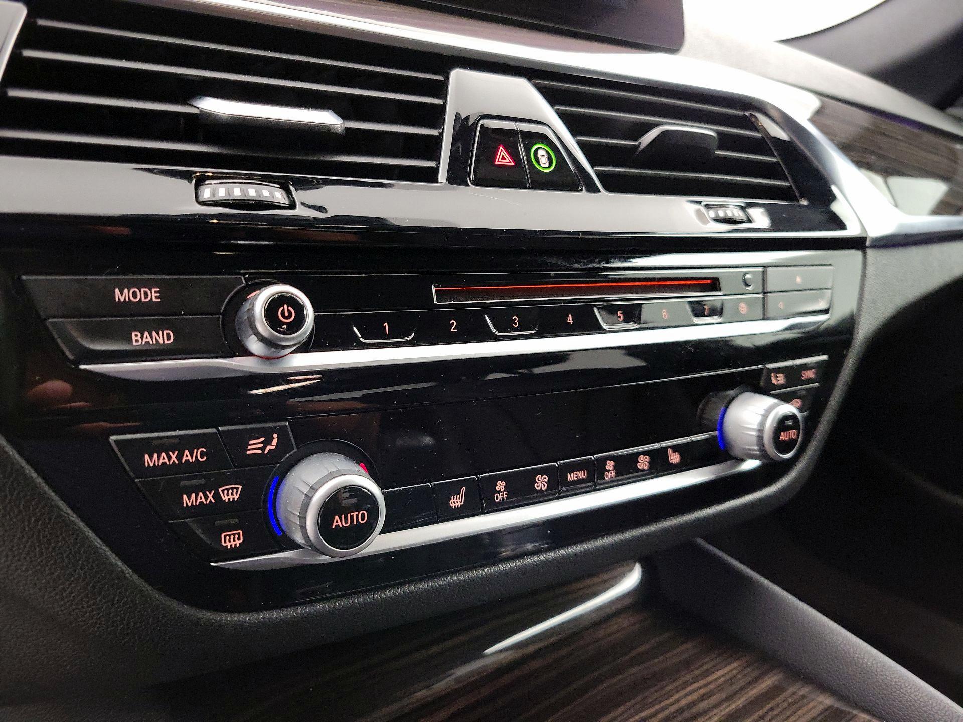 Thumbnail: 2019 BMW 5 Series - 17