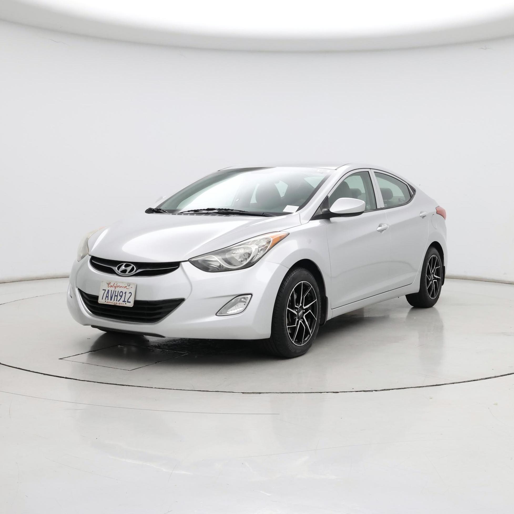 Thumbnail: 2013 Hyundai Elantra - 4